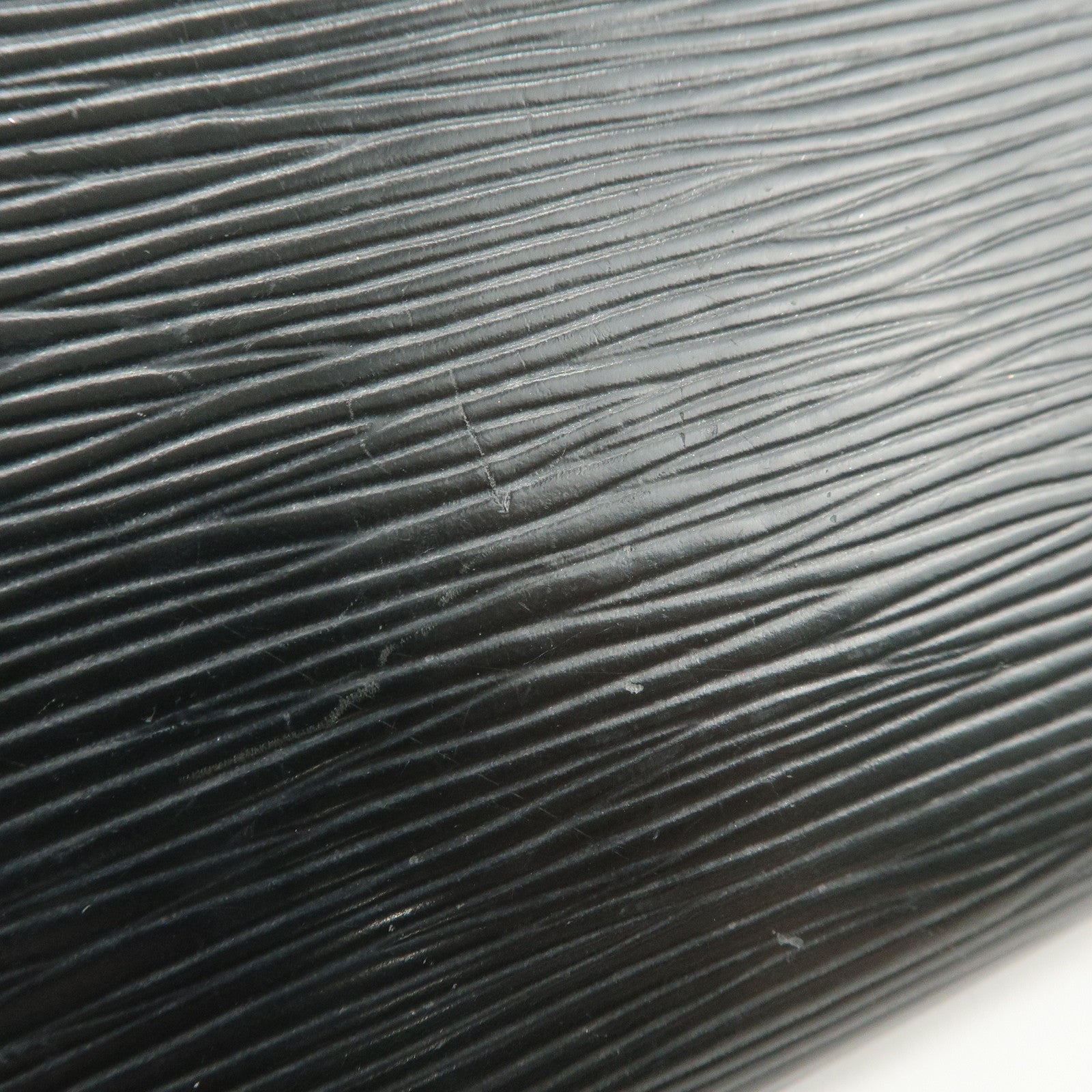 Louis Vuitton Epi leather Round Zippy Long Wallet Noir M60072