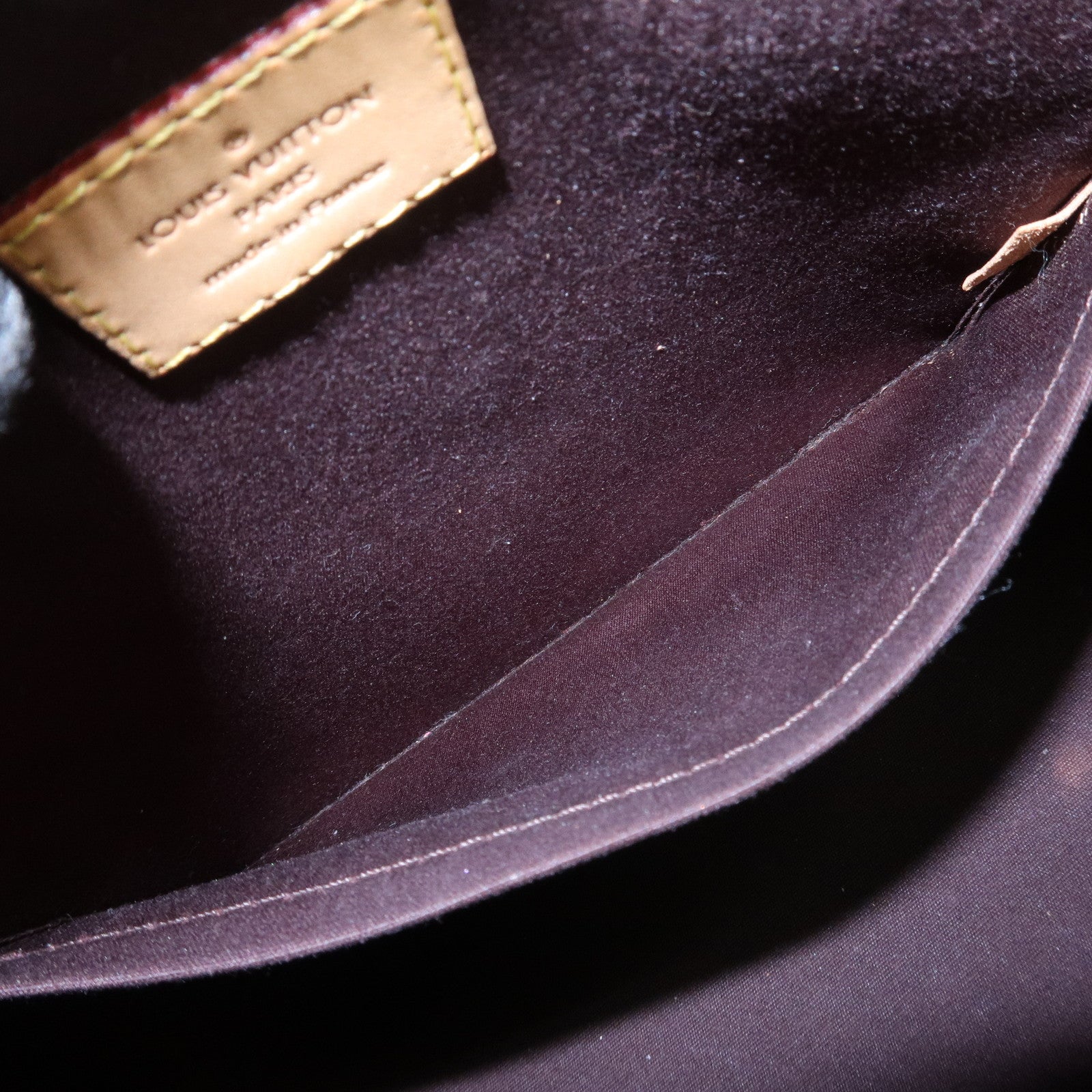 Louis Vuitton Monogram Vernis Montana Hand Bag Amarante M90057