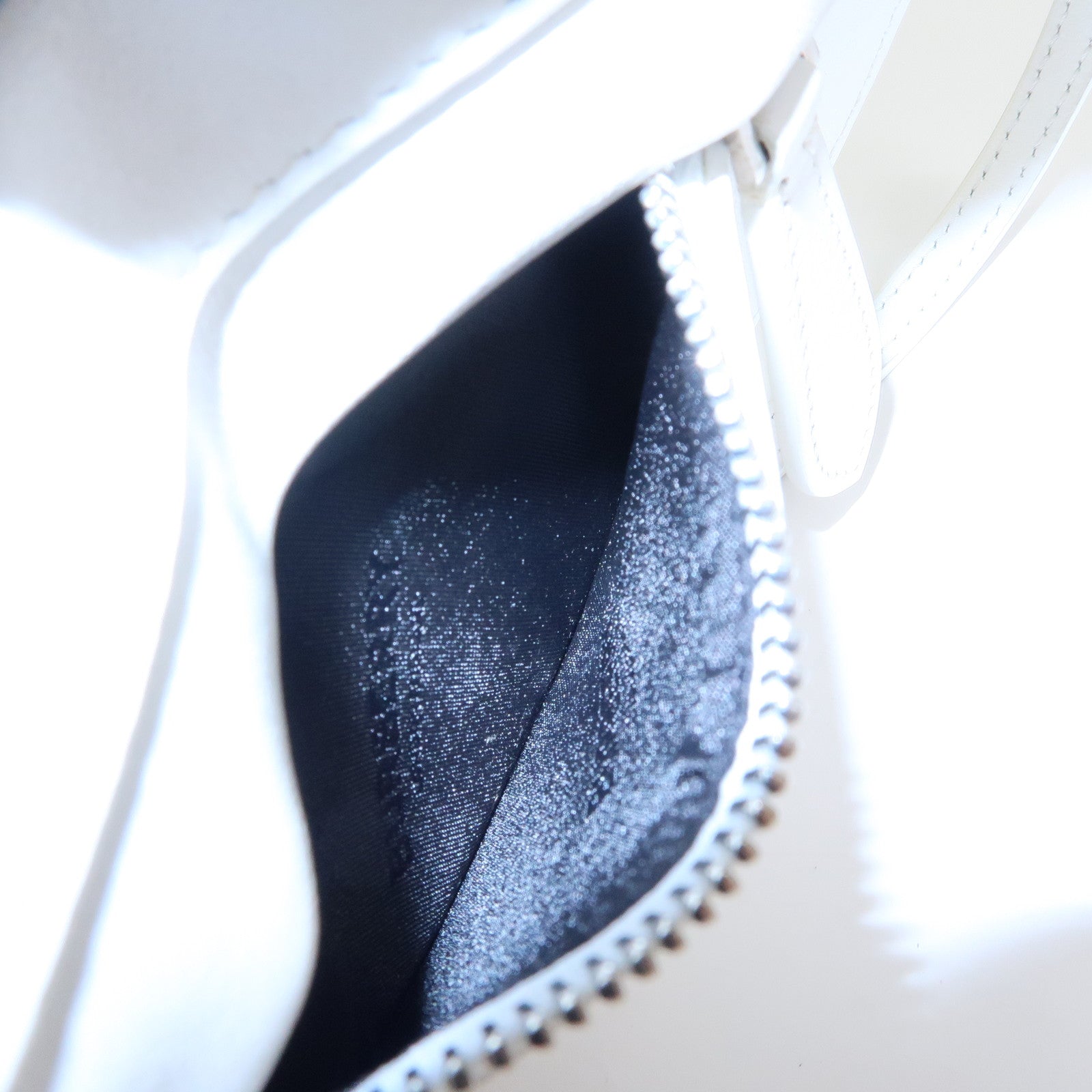 BURBERRY Leather Shoulder Bag Crossbody Bag White