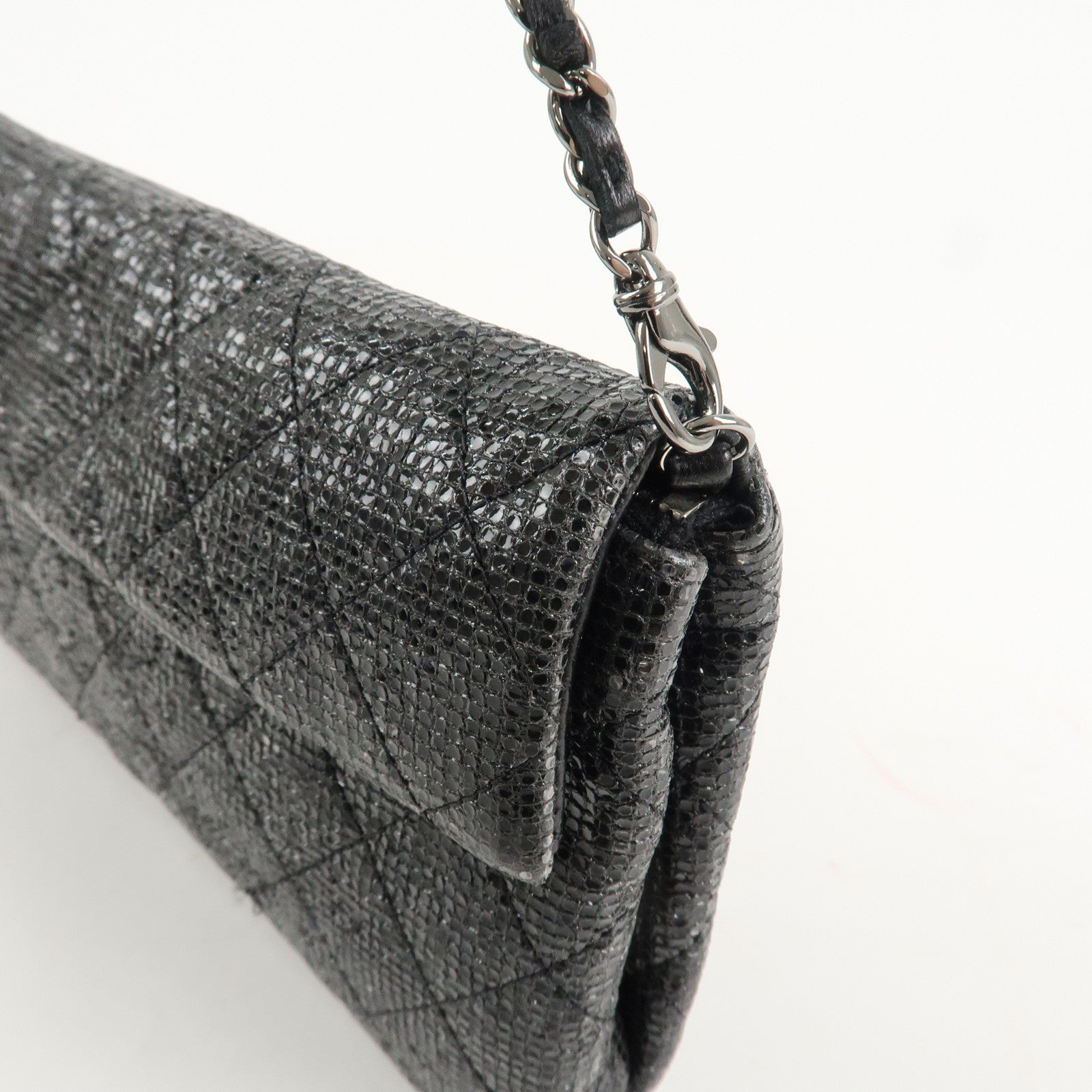 CHANEL Matelasse Leather Chain Shoulder Bag Black Silver Used