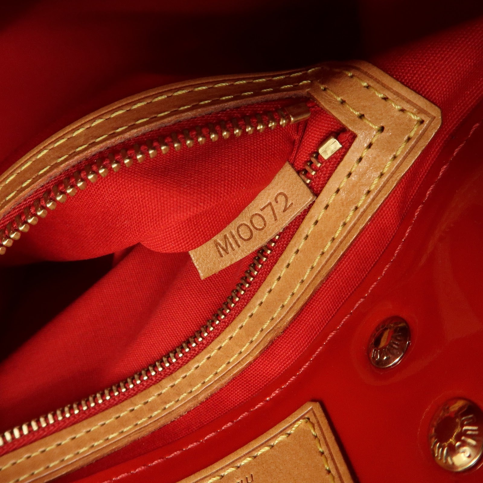 Louis Vuitton Monogram Vernis Lead PM Hand Bag Pomme d'Amour M91990