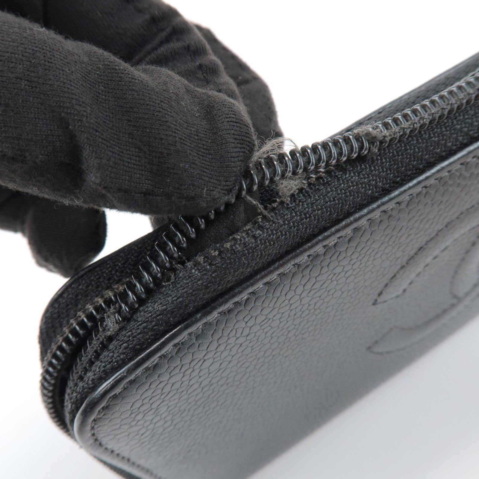 CHANEL COCO Mark Caviarskin Round Zippy Long Wallet Black