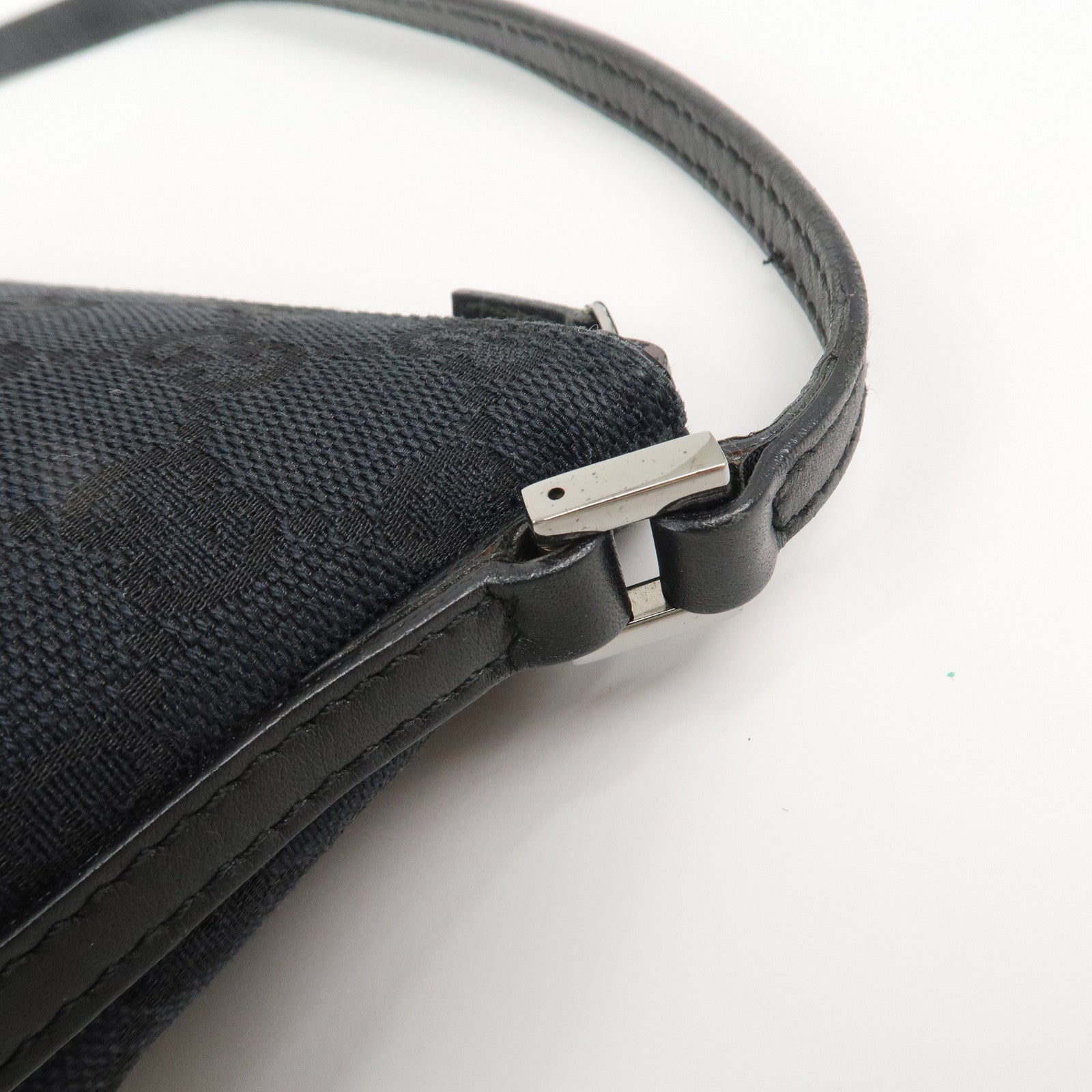 GUCCI GG Canvas Leather Accessory Pouch Hand Bag Black 039.1103