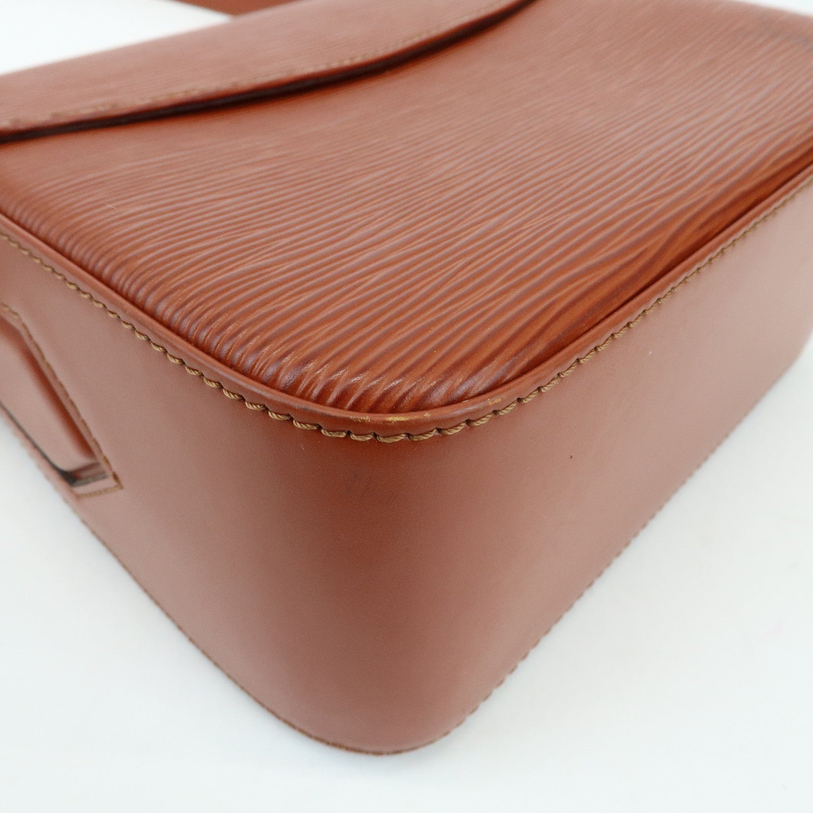 Louis Vuitton Epi Leather Buci Shoulder Bag Kenya Brown M52203