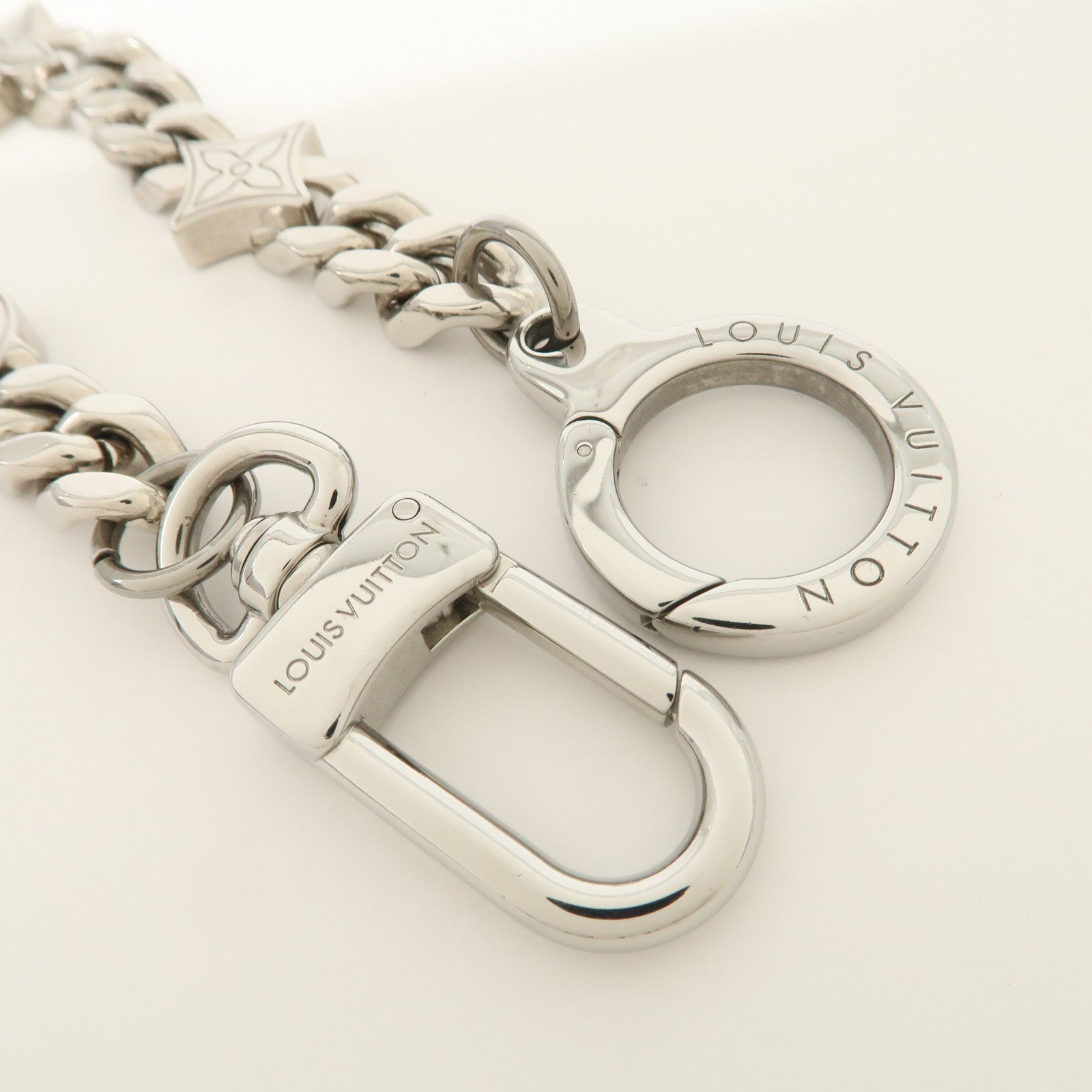 Louis Vuitton Monogram Element Chain Metal Bag Charm Silver M01468 Used