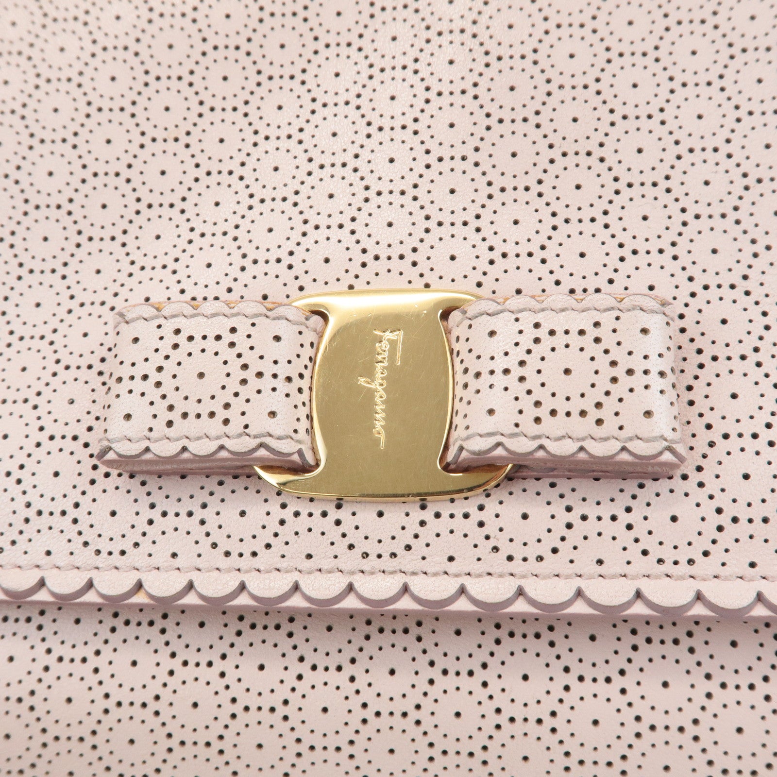 Ferragamo Vara Leather Ribbon Chain Shoulder Bag Pink Used