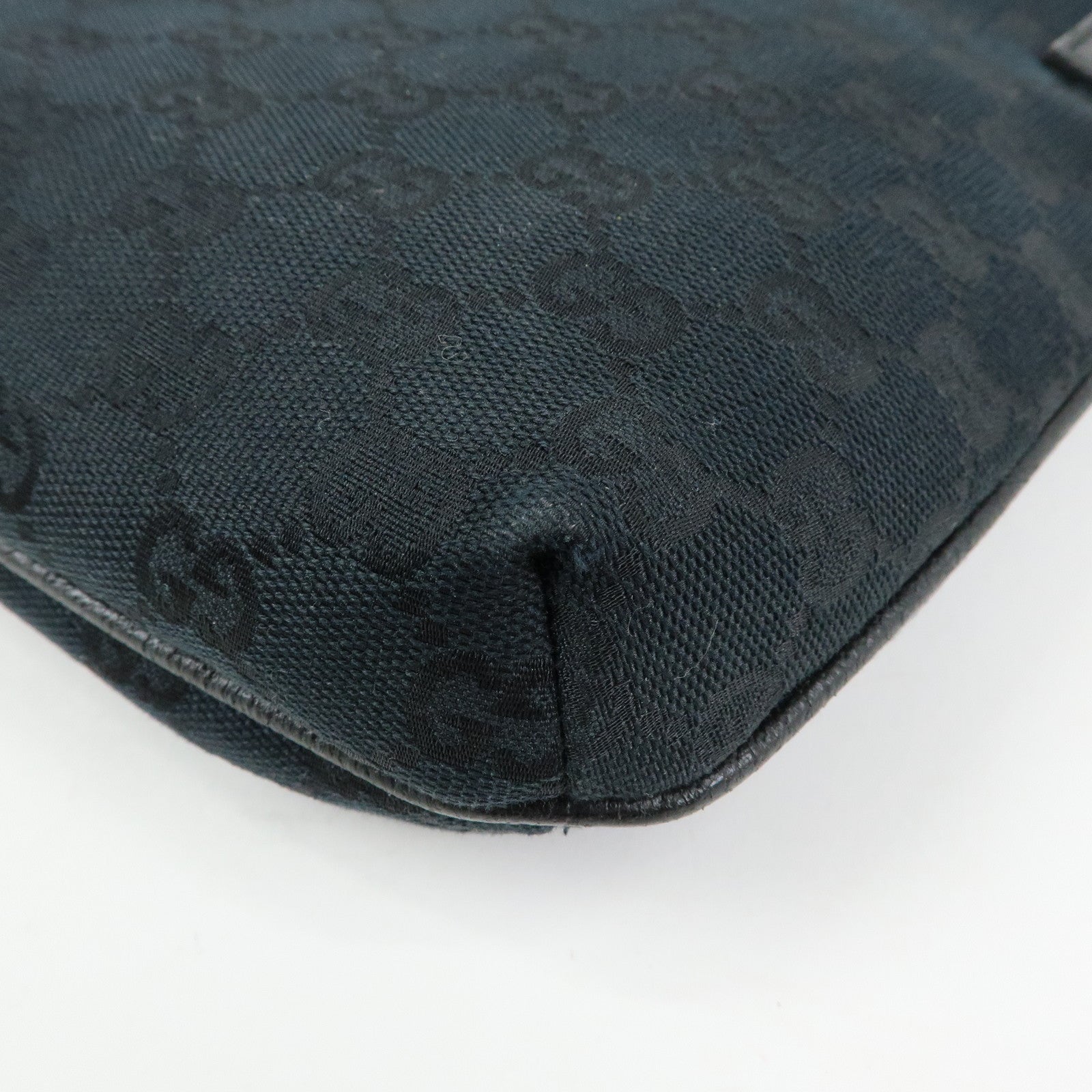 GUCCI GG Canvas Leather Shoulder Crossbody Bag Black 122793