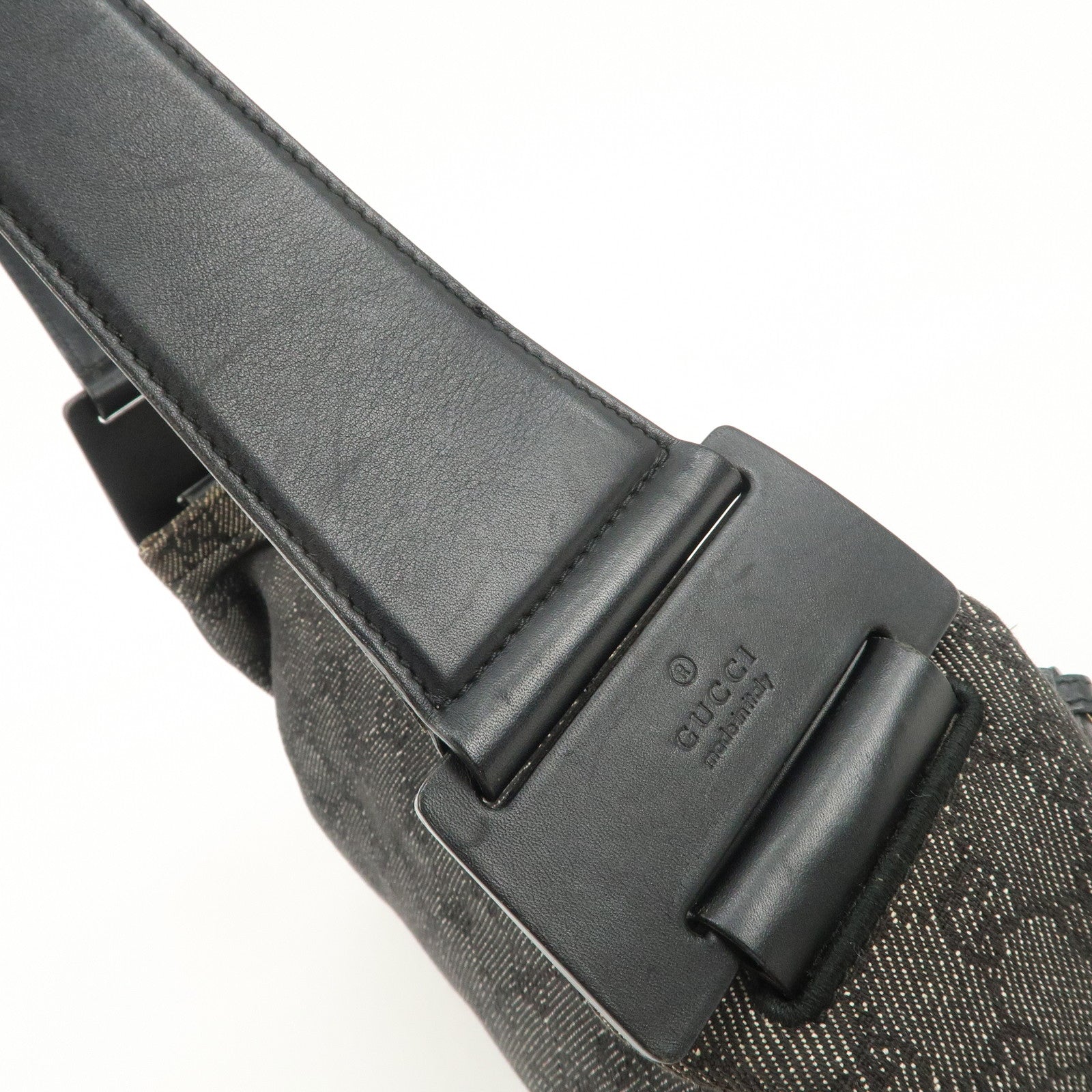 GUCCI GG Canvas Leather Shoulder Bag Hand Bag Black 92699 Used