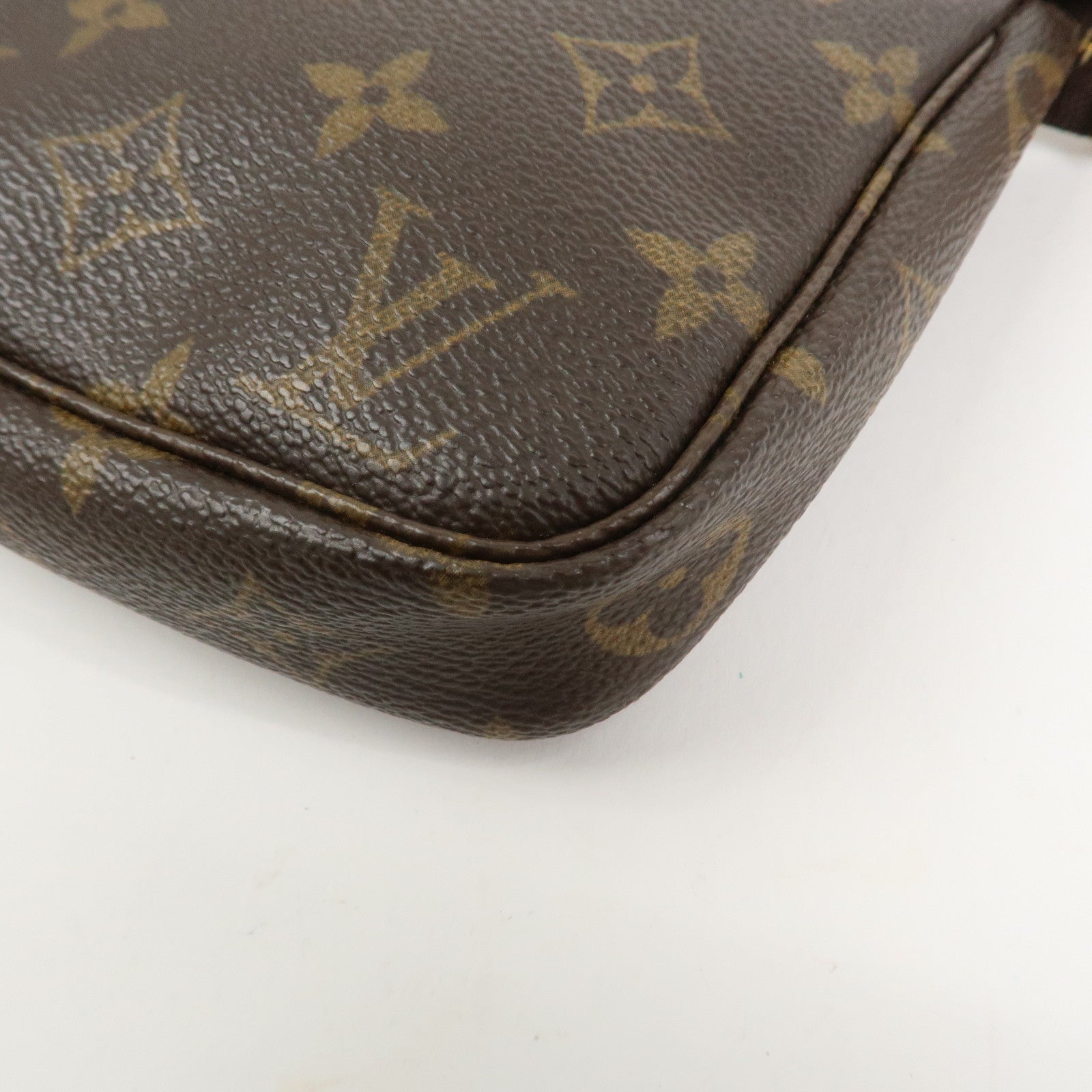 Louis Vuitton Monogram Pochette Accessoires Pouch Hand Bag M51980