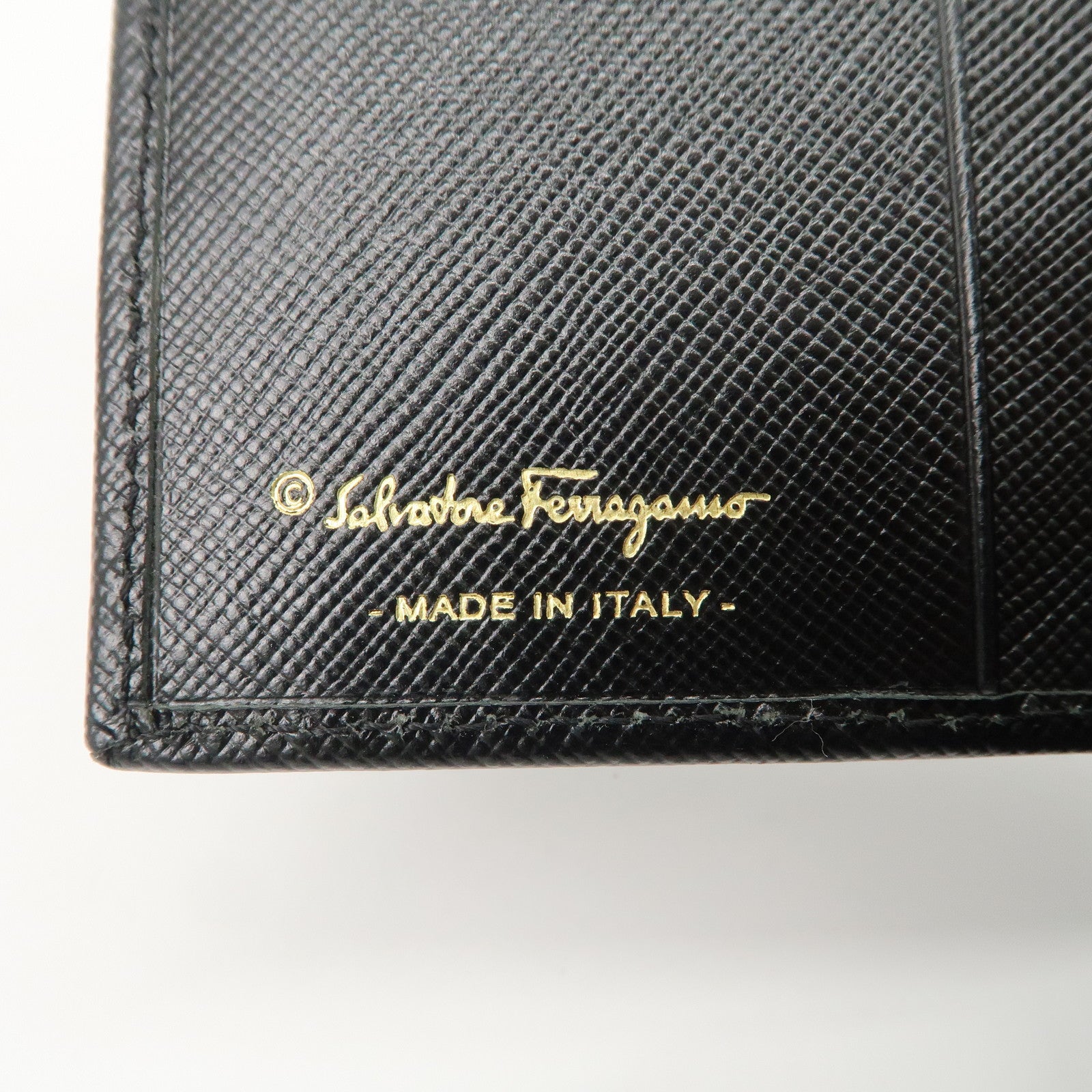 Ferragamo Gancini Leather Bi-fold Compact Wallet Black 22 0778