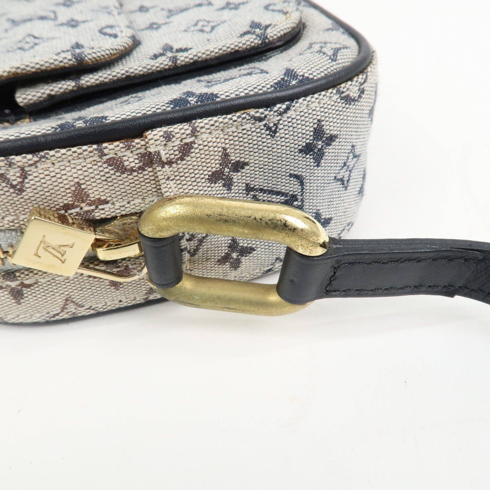 Louis Vuitton Monogram Mini Juliet MM Crossbody Bag Blue M92217
