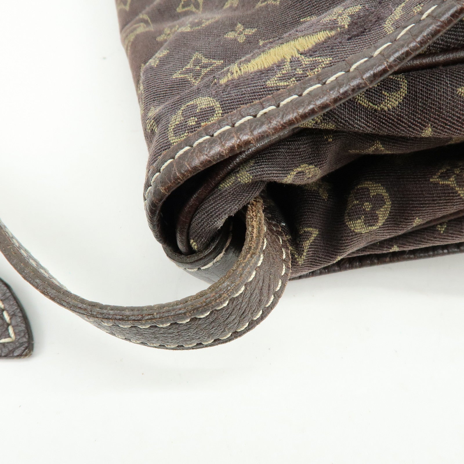 Louis Vuitton Monogram Mini Lin Saumur 30 Shoulder Bag Ebene M95227