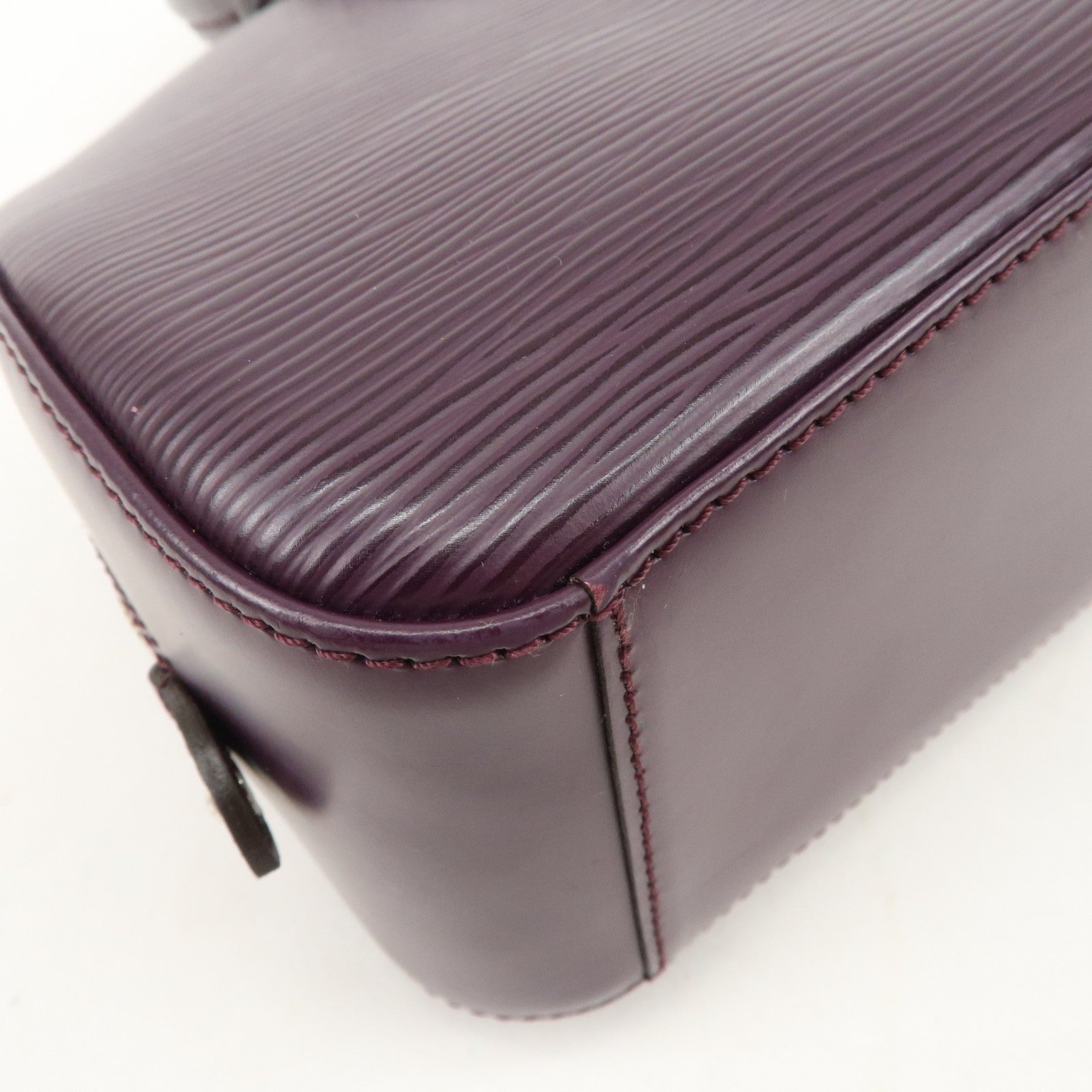 Louis Vuitton Epi Leather Jasmin Hand Bag Cassis M5285K Used
