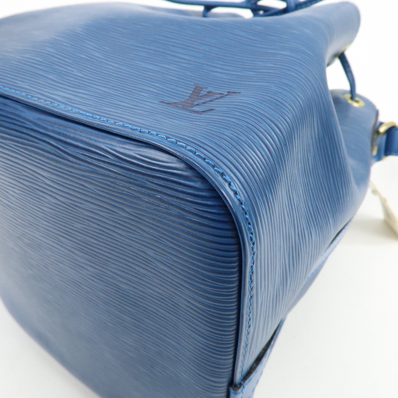 Louis Vuitton Epi Petit Noe Shoulder Bag Toledo Blue M44105