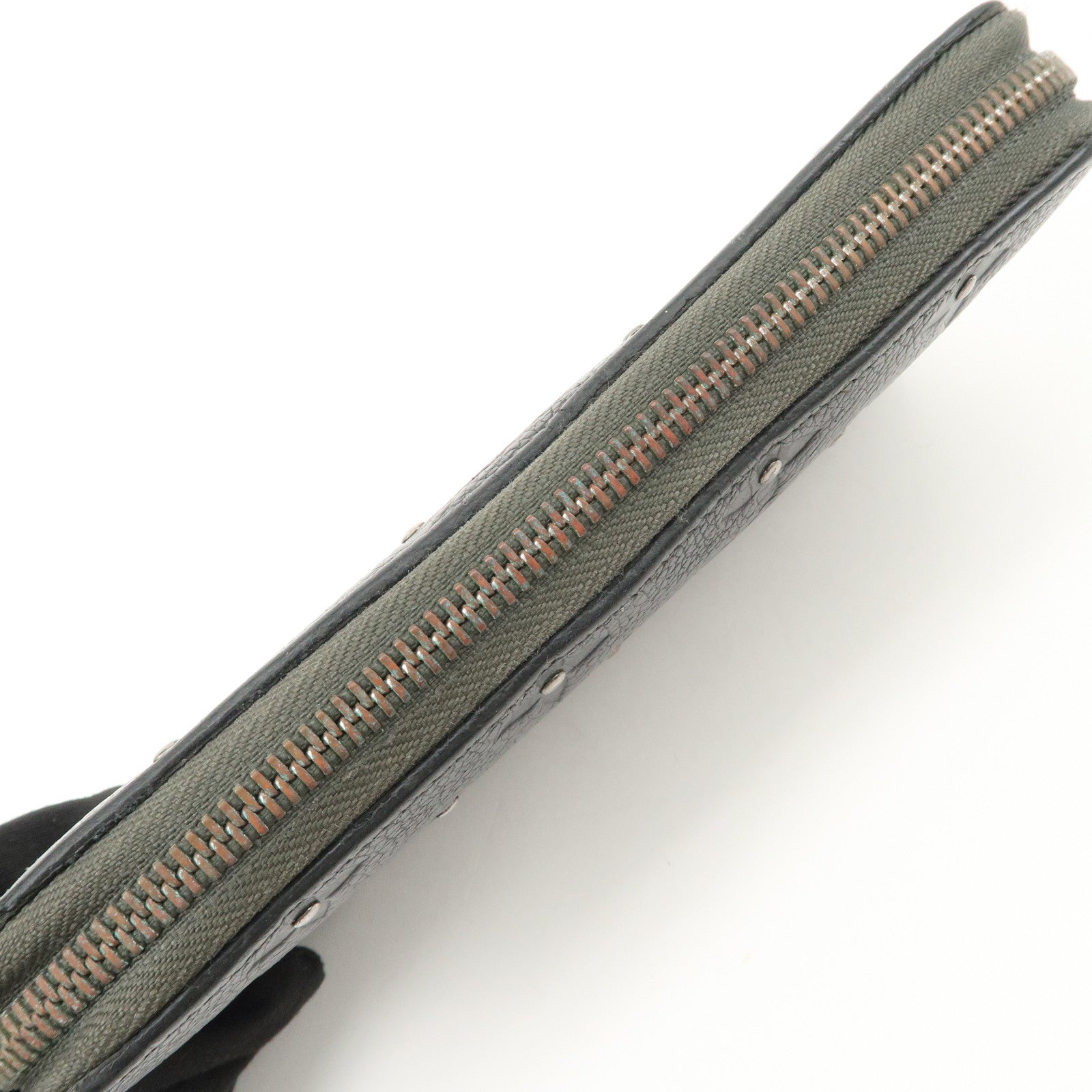 Louis Vuitton Empreinte Leather Studs Zippy Wallet Platine M61442