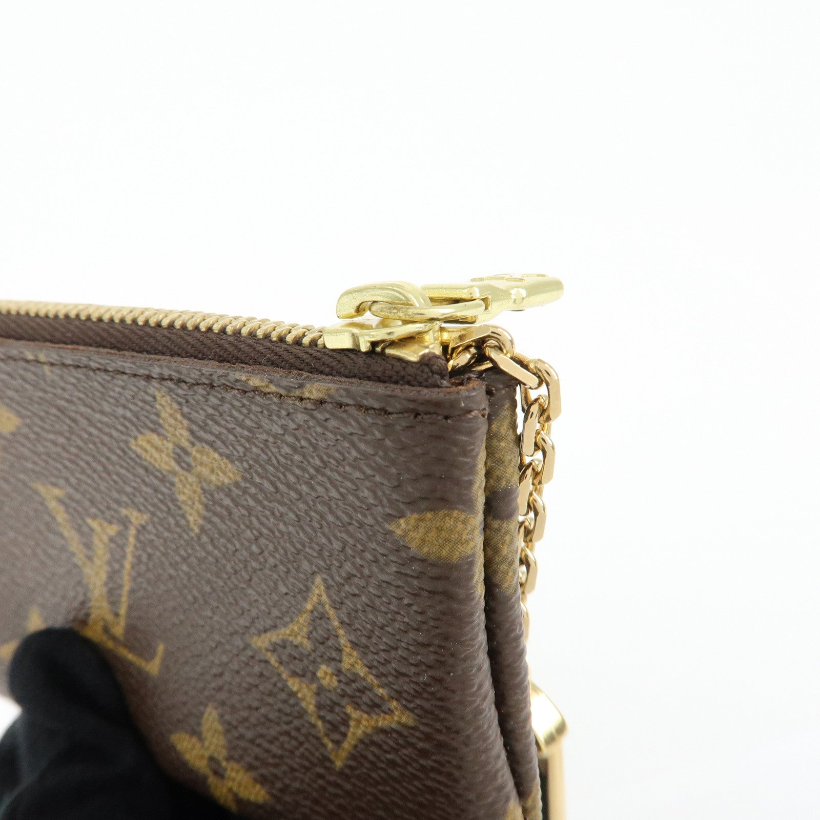 Louis Vuitton Monogram Pochette Cles Coin Case Key Case M62650