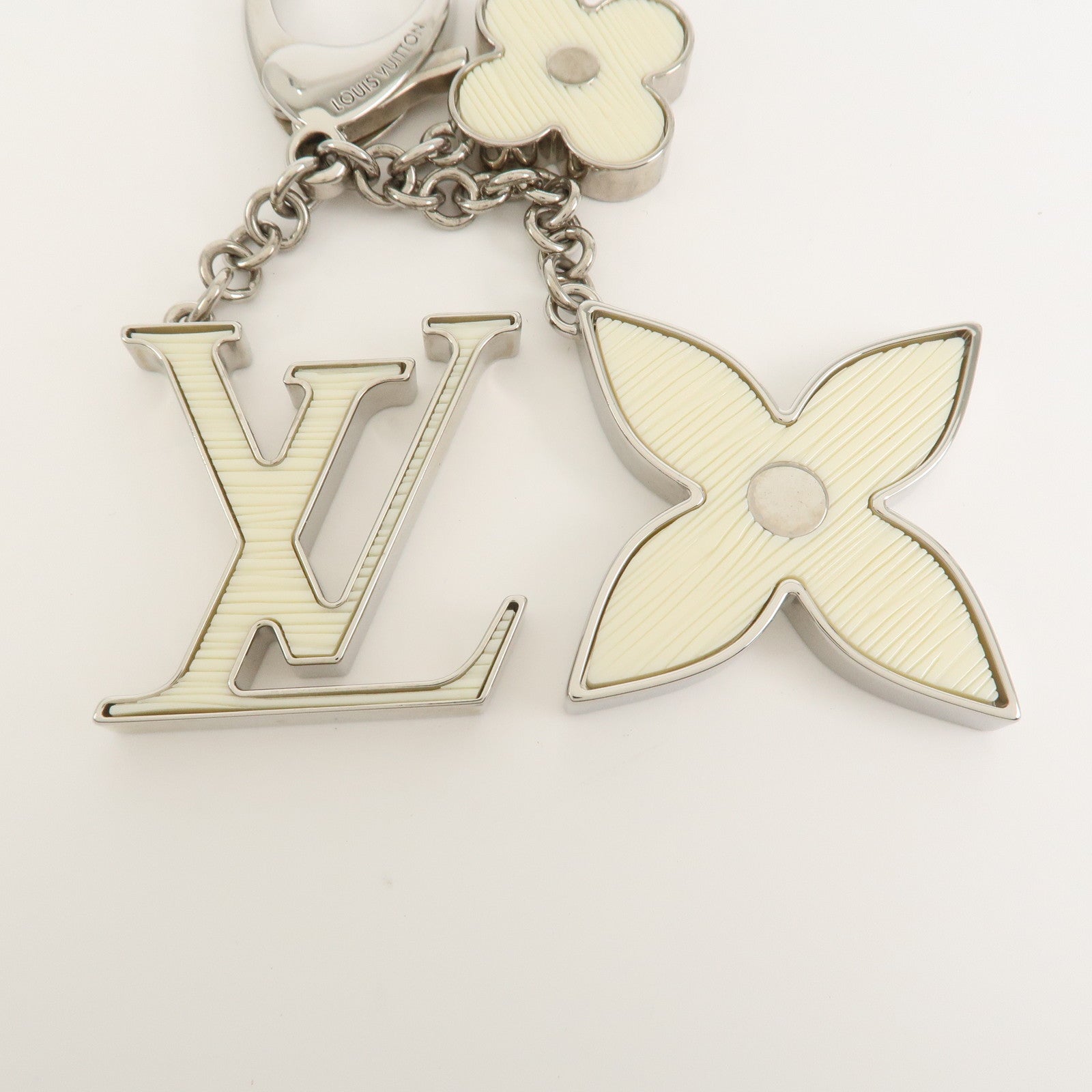 Louis Vuitton Bijoux Sac Fleur de Epi Bag Charm Silver White M65085