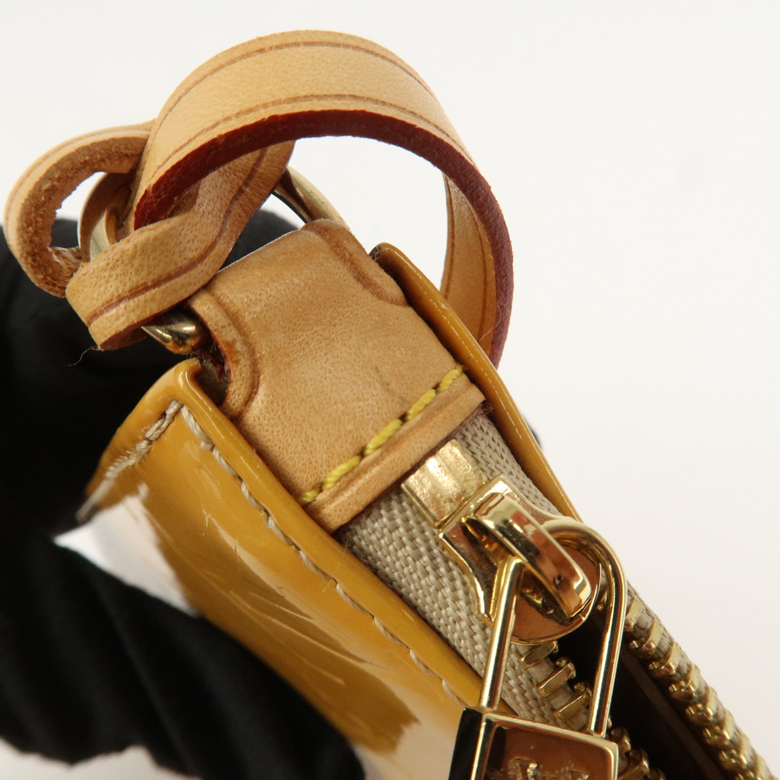 Louis Vuitton Monogram Vernis Lexington Accessoires Pouch M91010