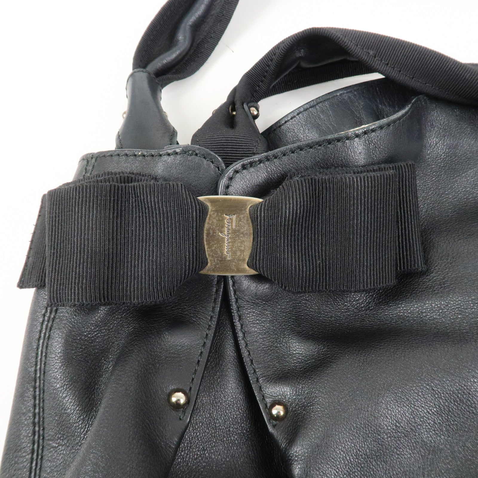 Ferragamo Vara Ribbon Leather Hand bag Shoulder Bag Black