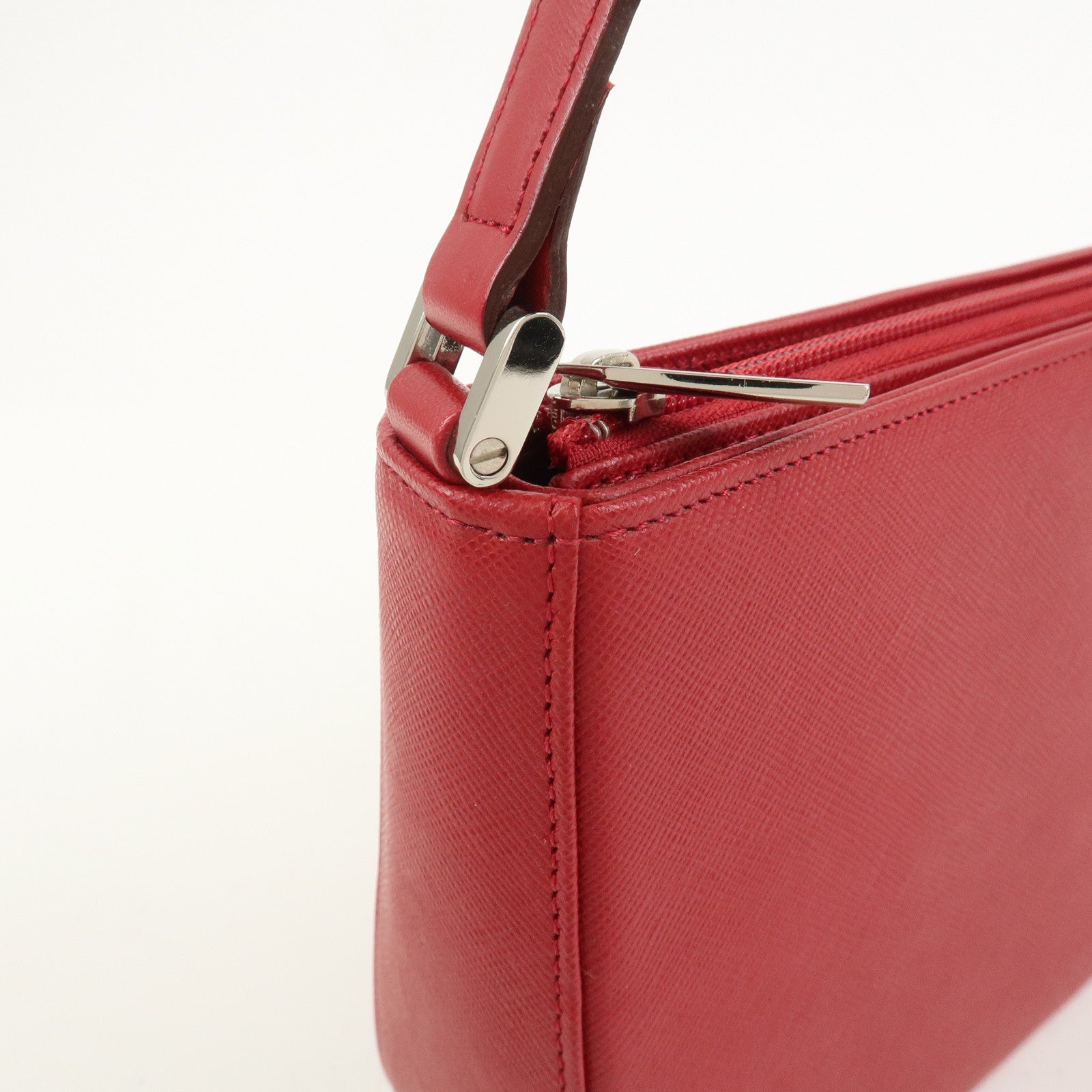 BURBERRY Logo Leather Shoulder Bag Hand Bag Red
