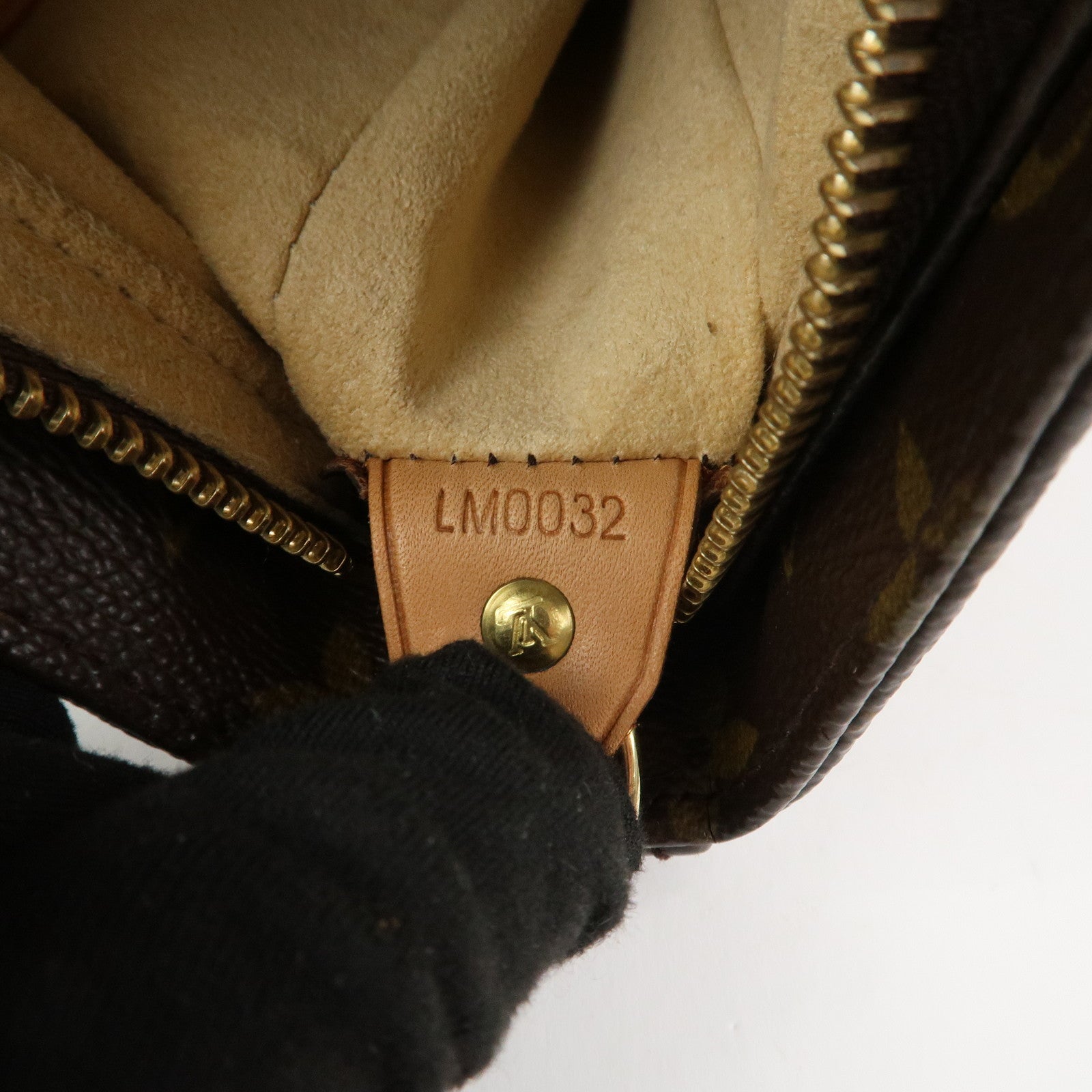 Louis Vuitton Monogram Looping GM Shoulder Bag Bown M51145