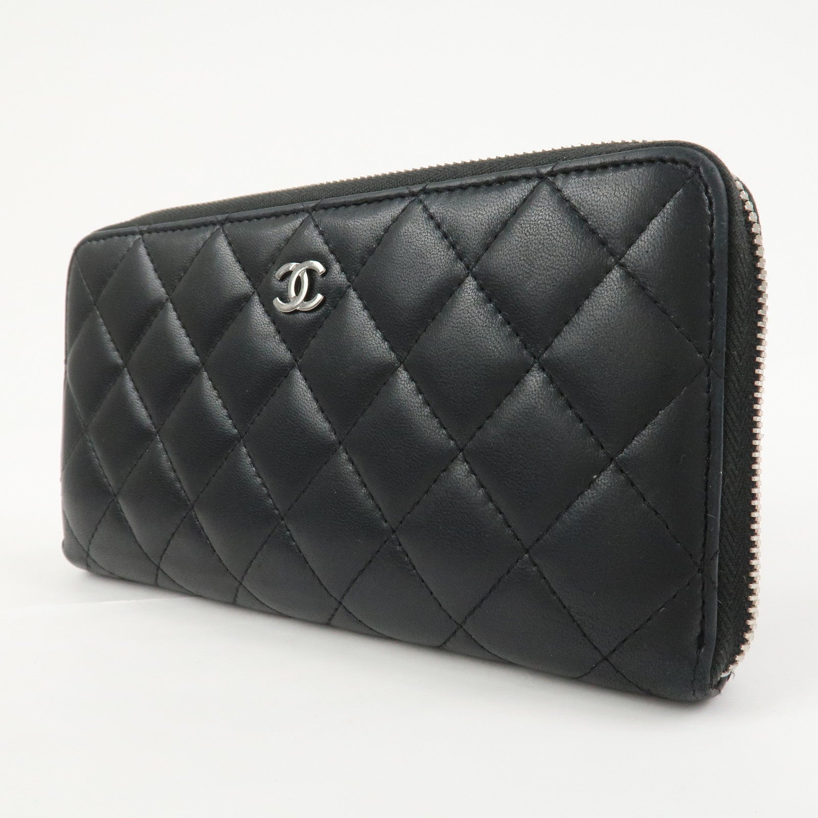 CHANEL Matelasse Lamb Skin Zippy Round Long Wallet Black A50097