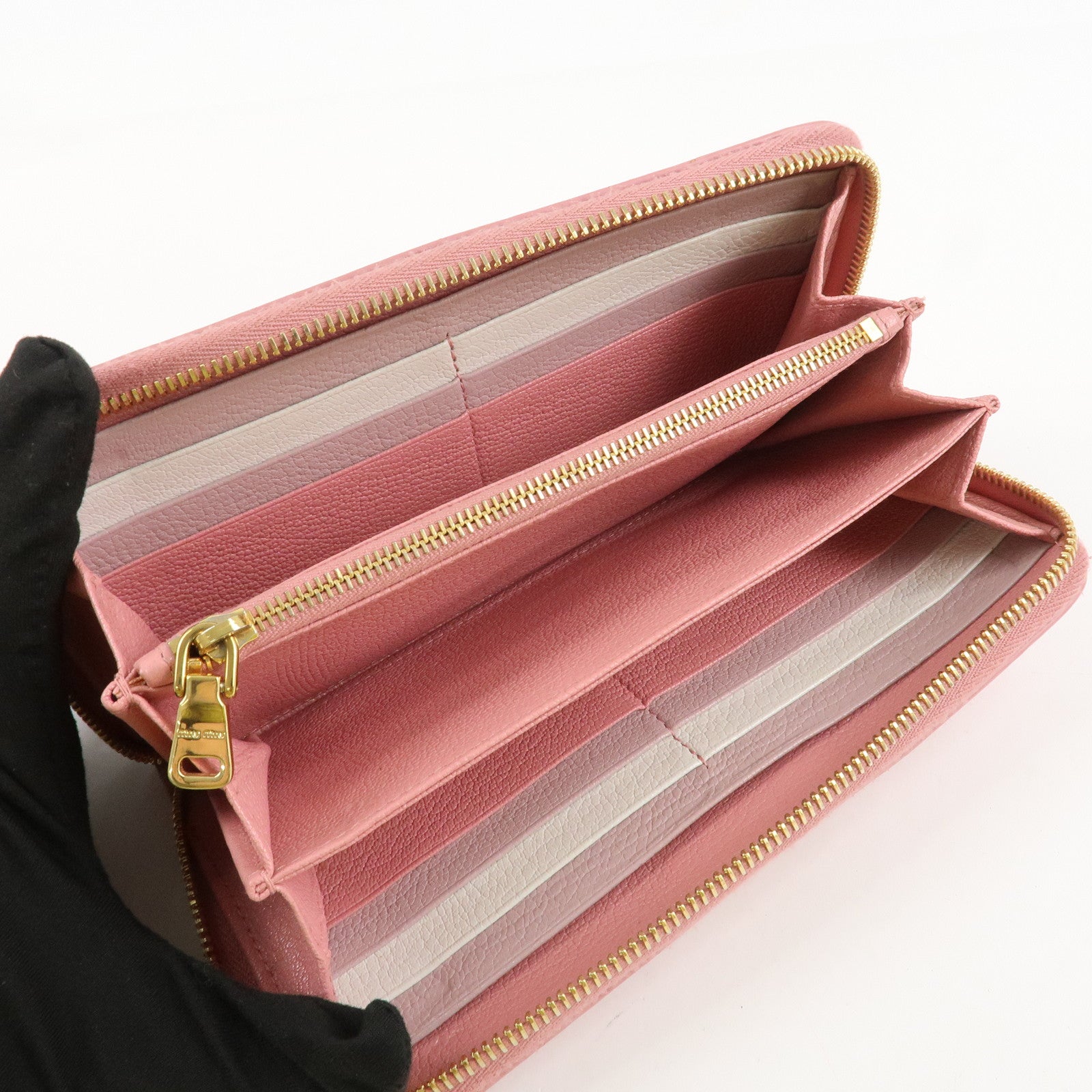 MIU MIU Leather Round Zippy Wallet Long Wallet Pink 5ML506 Used