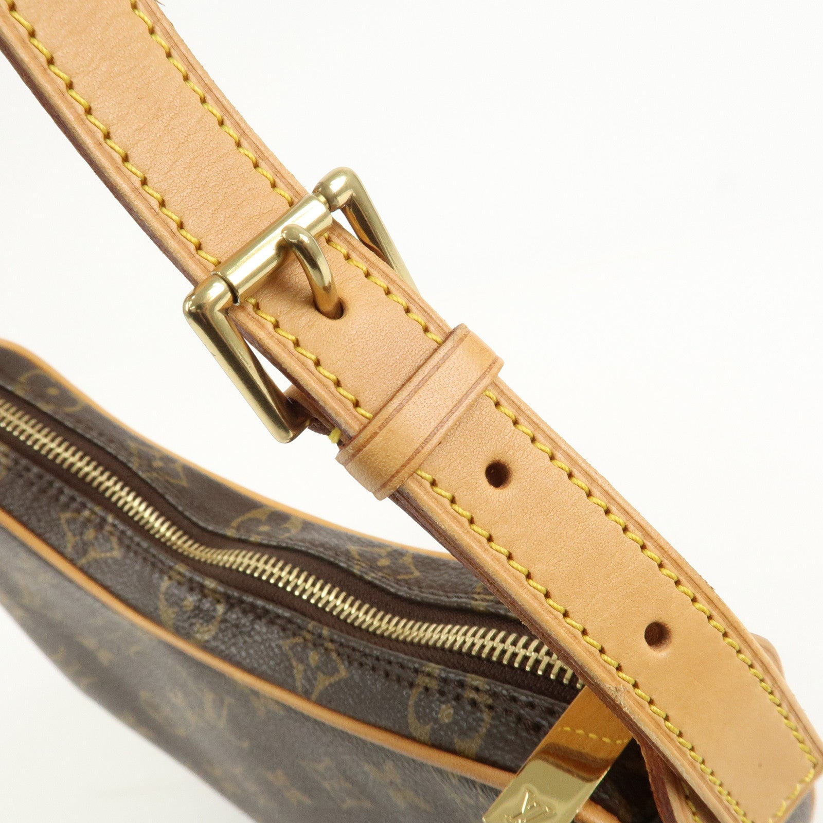 Louis Vuitton Monogram Pochette Croissant Shoulder Hand Bag M51510