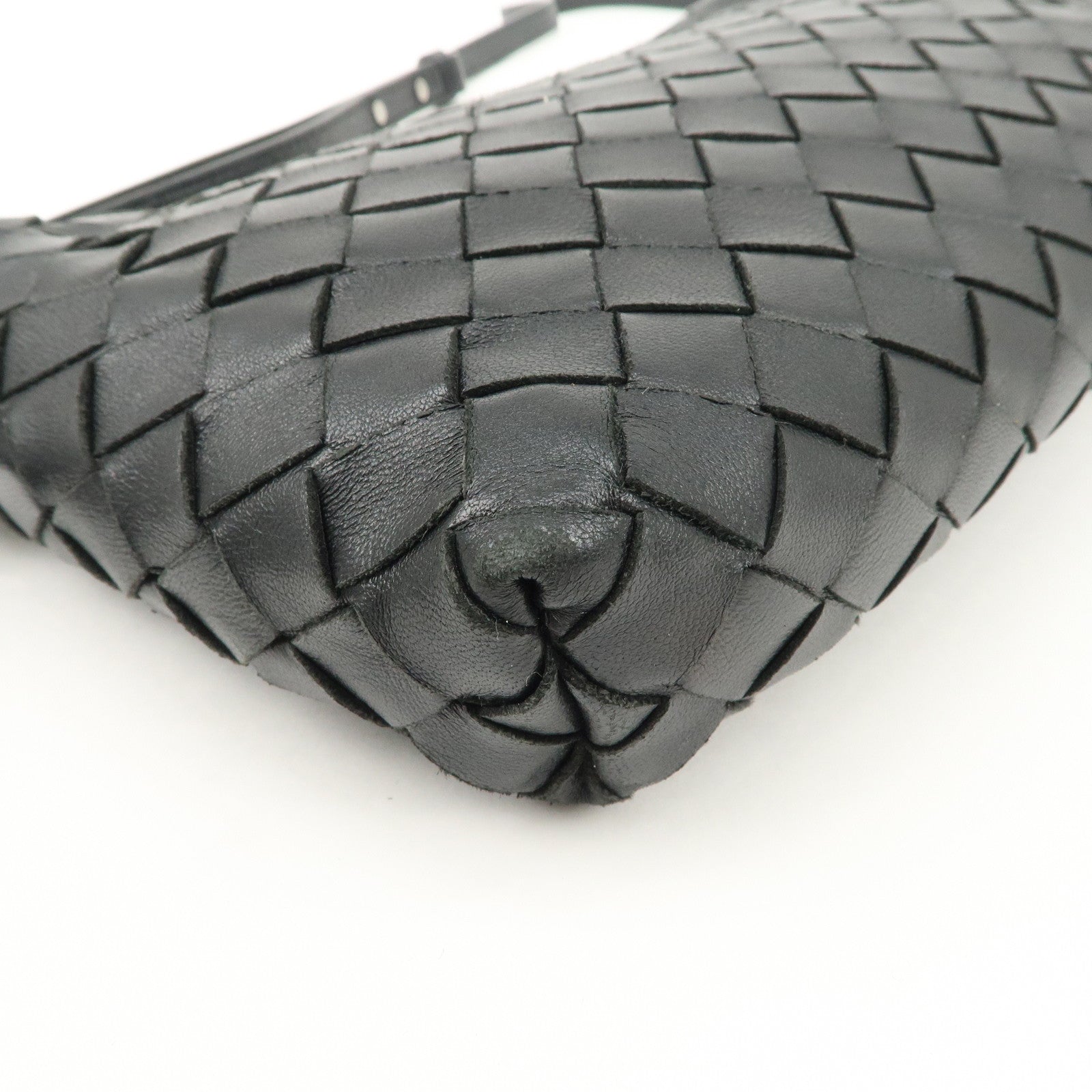 BOTTEGA VENETA Intrecciato Leather Shoulder Bag Crossbody Bag Black Used