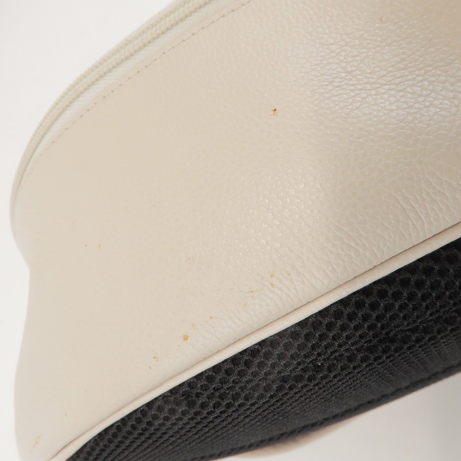 GUCCI Sherry Vintage Logo Leather Backpack Ivory 547834