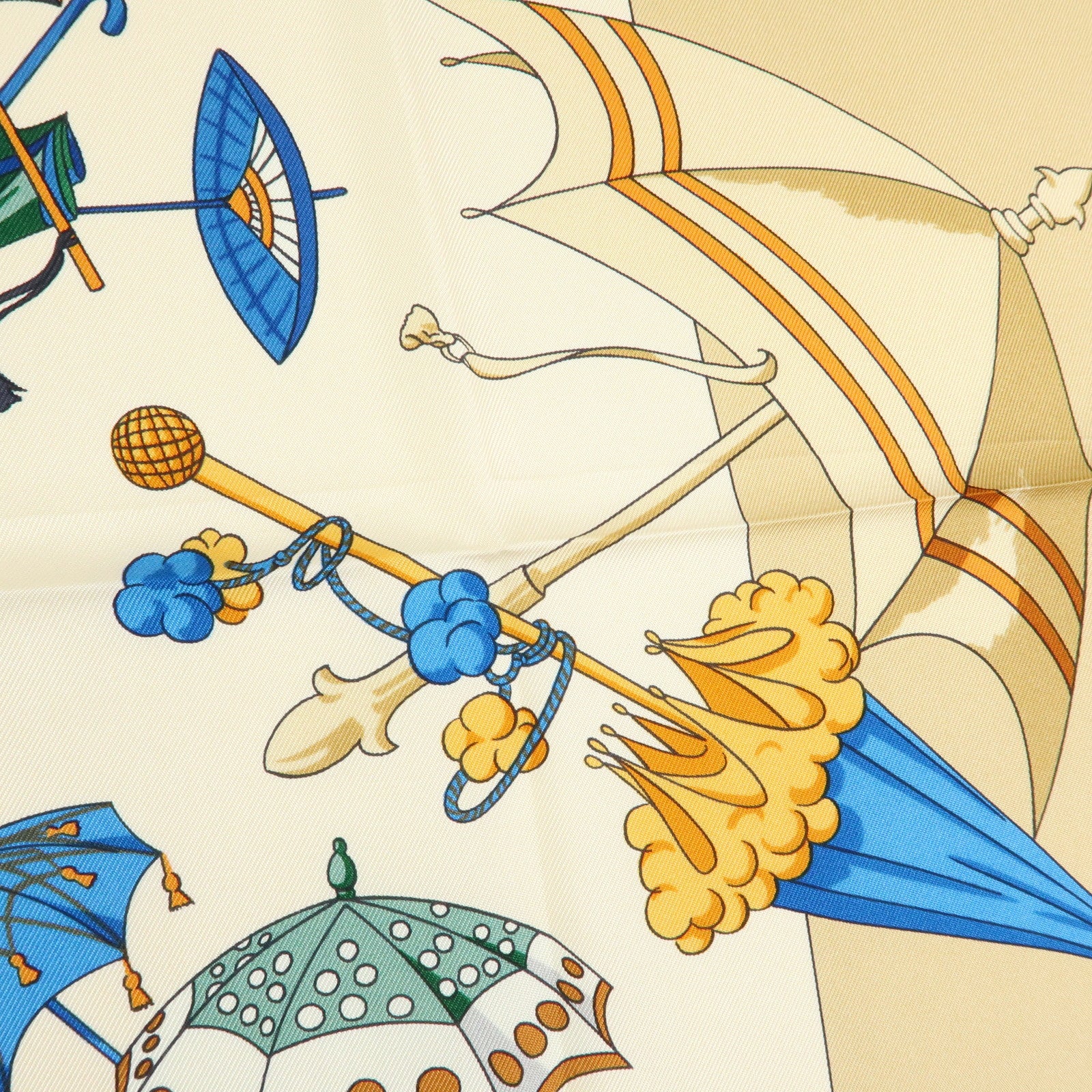 HERMES Carre 90 Silk 100% Scarf OMBRELLES ET PARAPLUIES Beige