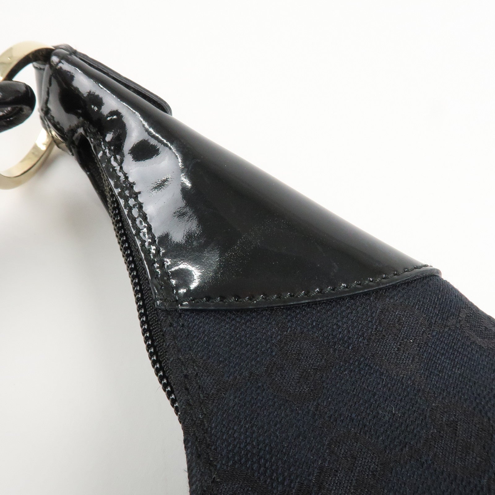 GUCCI GG Canvas Patent Leather Shoulder Bag Black 001.4158 Used