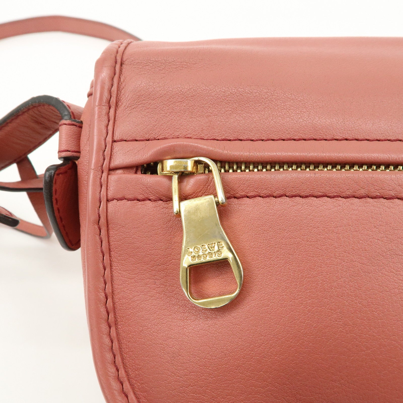 LOEWE Heritage Leather Shoulder Bag Crossbody Bag Pink