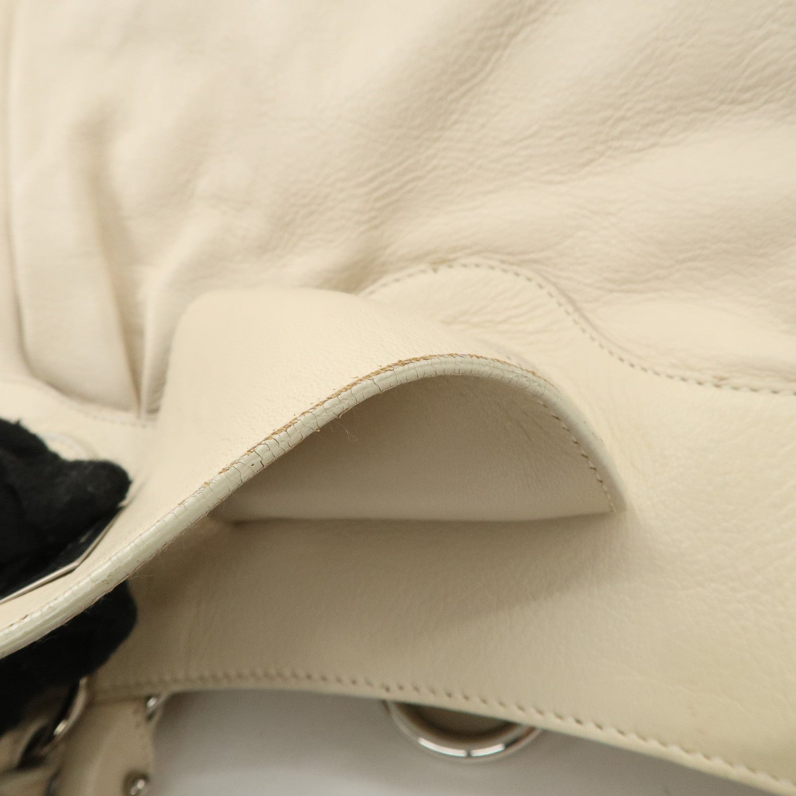 Ferragamo Gancini Leather Shoulder Bag Hand Bag Ivory Silver Hardware Used