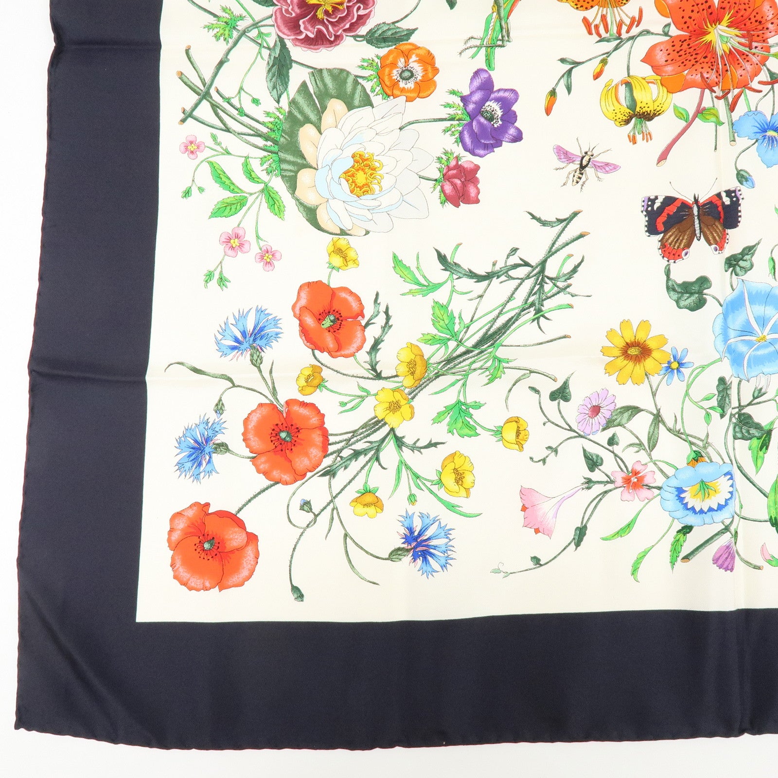GUCCI Flora Set of 2 Silk 100% Navy White Yellow Multicolor