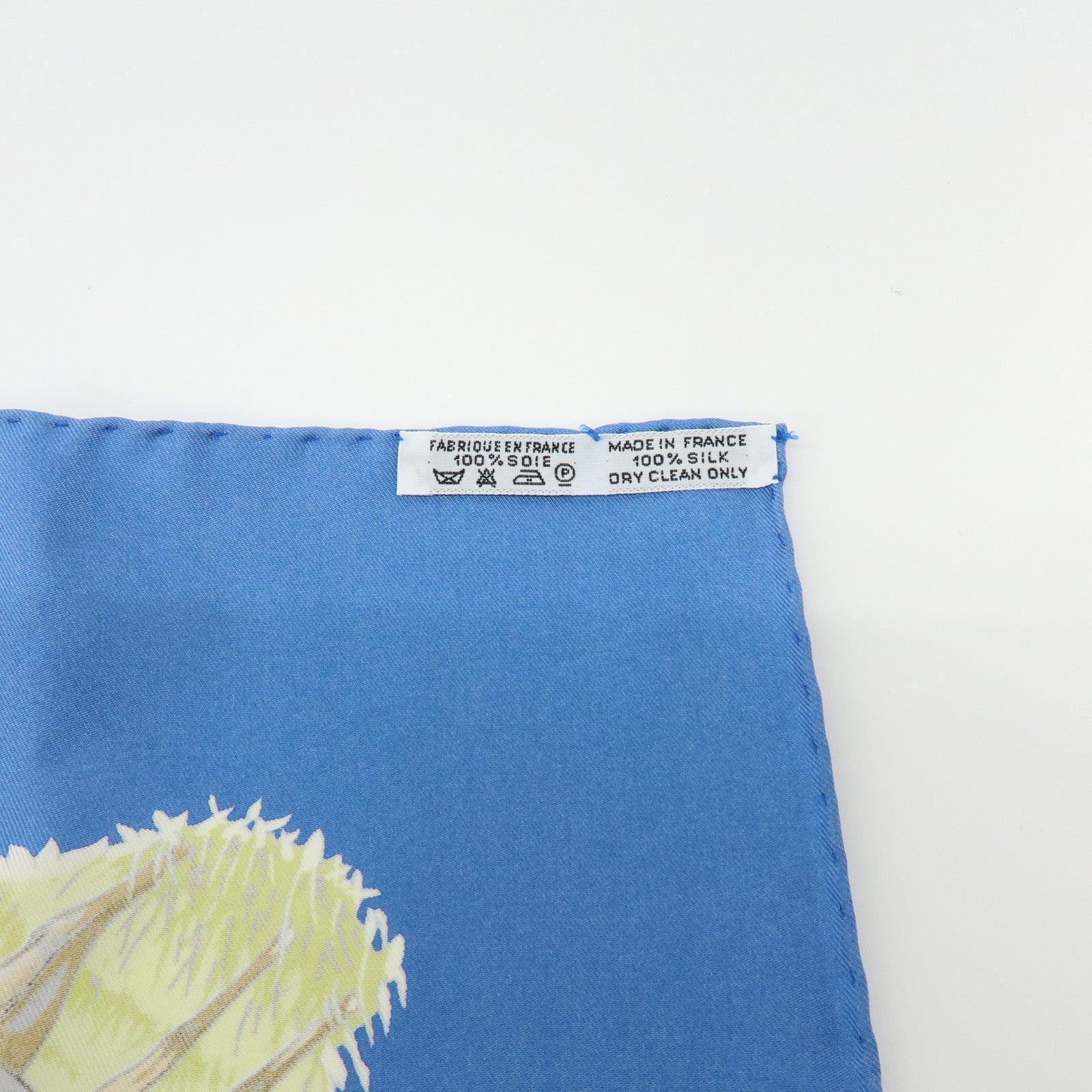 HERMES Carre 90 Silk 100% Scarf Tanzanie Animal Print Blue Green