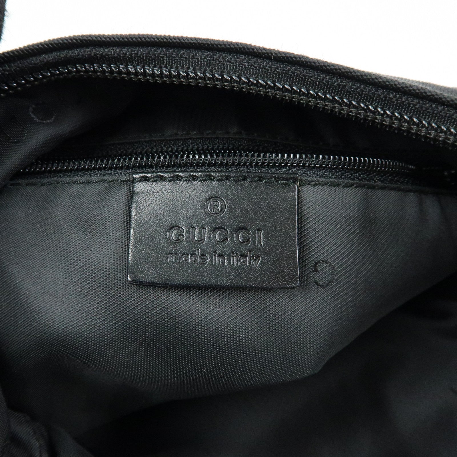 GUCCI GG Nylon Leather Shoulder Bag Black 001・3386