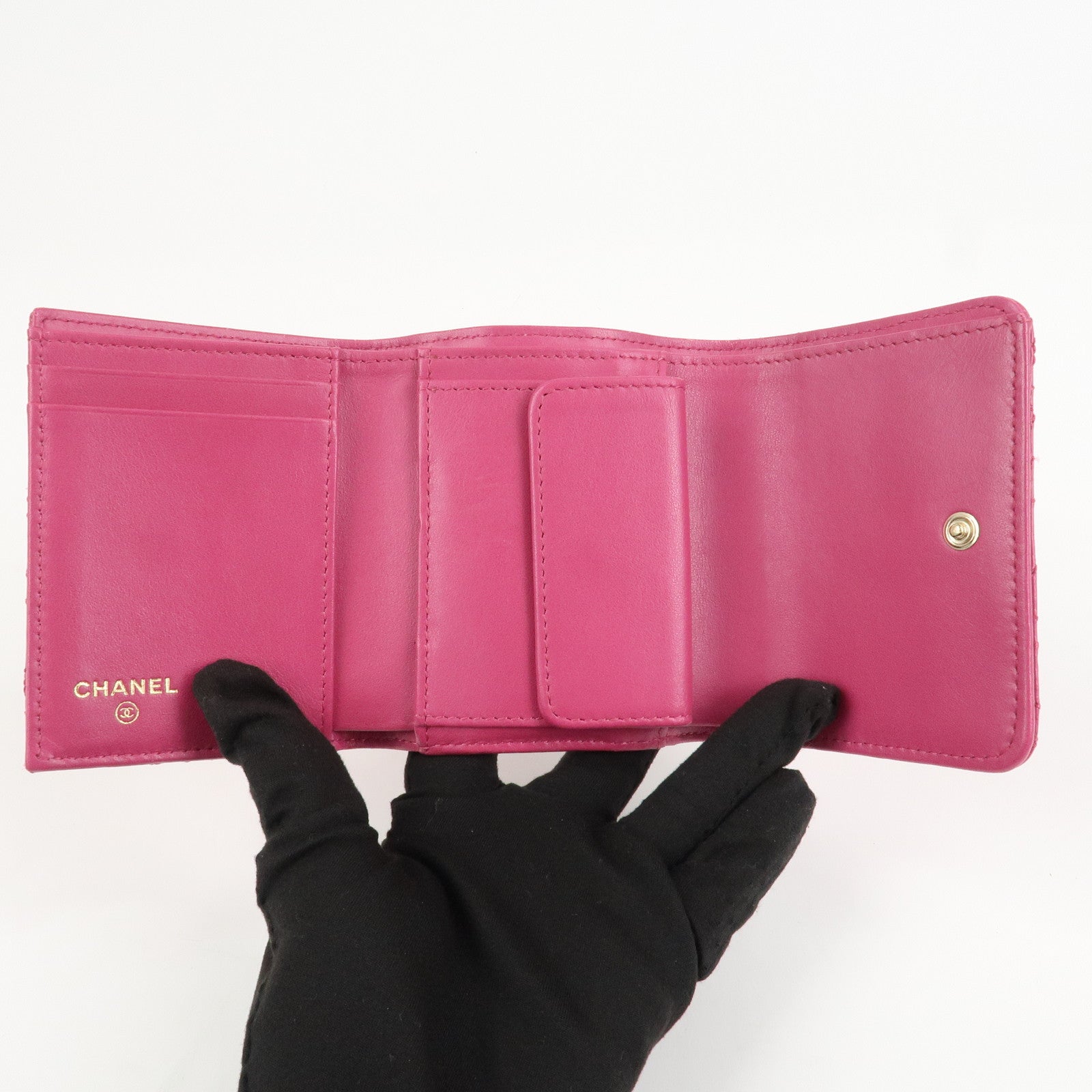 CHANEL Camellia No.5 Lamb Skin Leather Compact Wallet Pink A70615