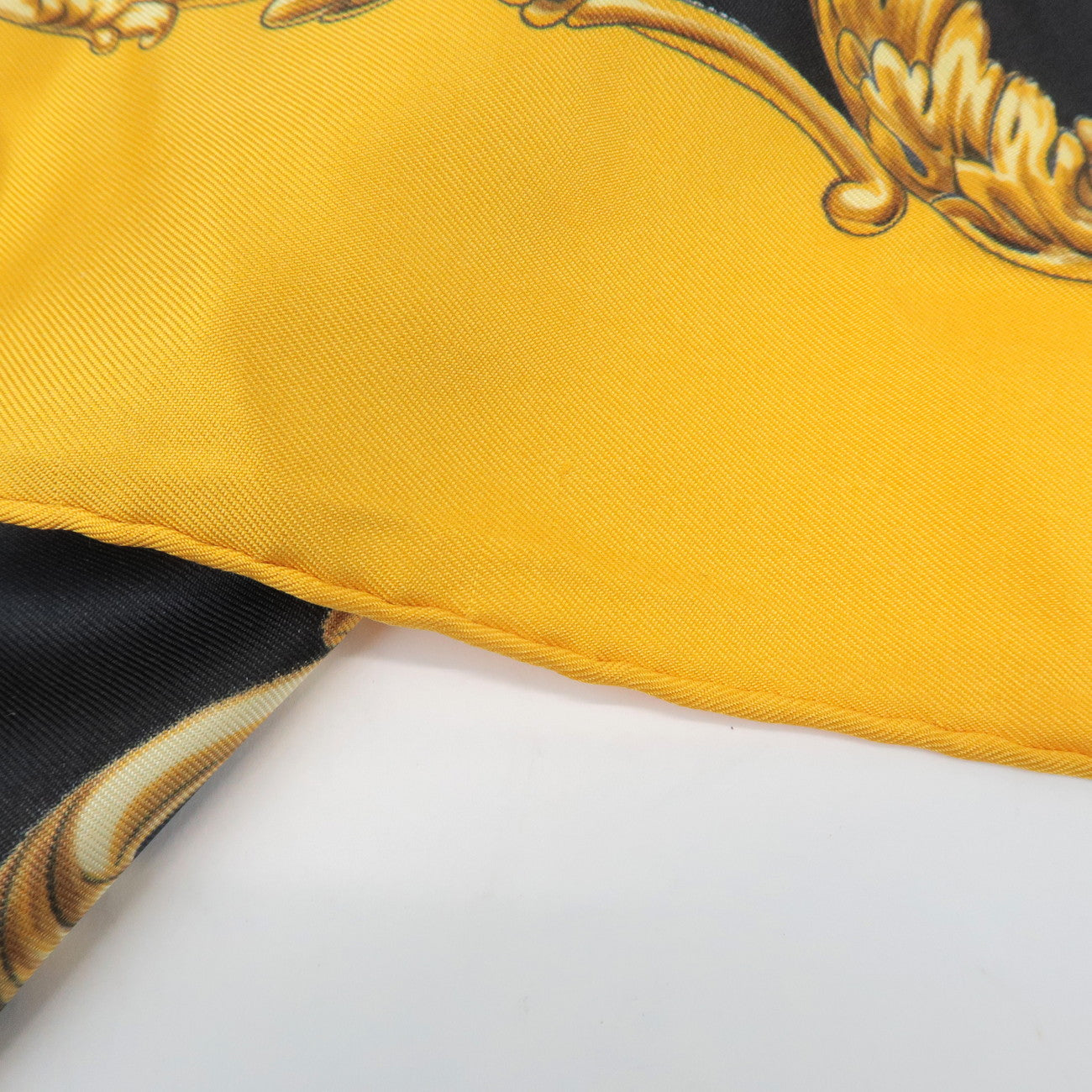 HERMES Carre 90 Silk 100% Scarf Carrosses d'Or Gold Black