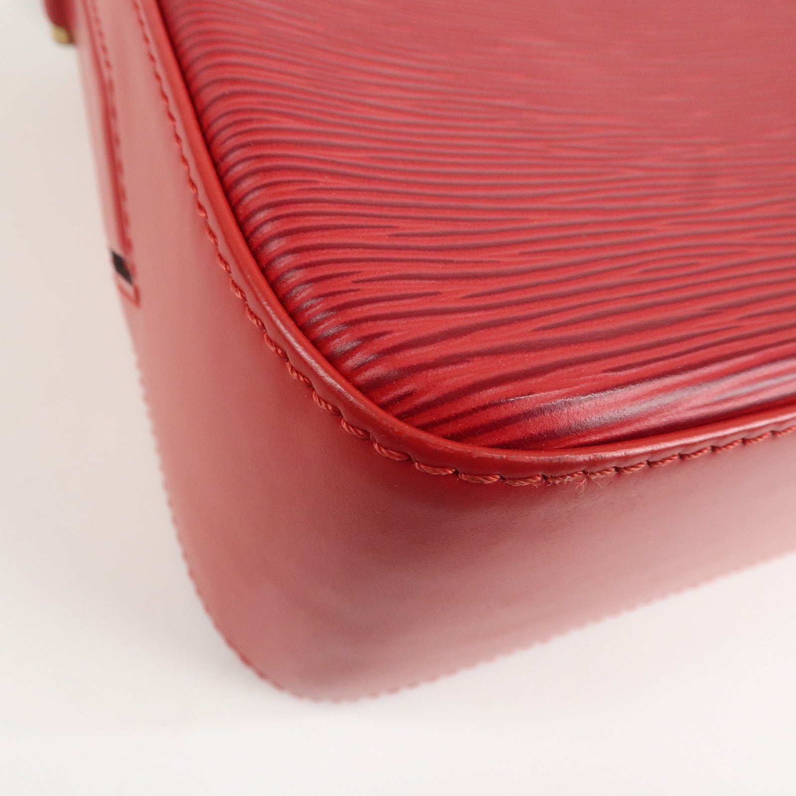 Louis Vuitton Epi Leather Buci Shoulder Bag Castilian Red M52207 Used