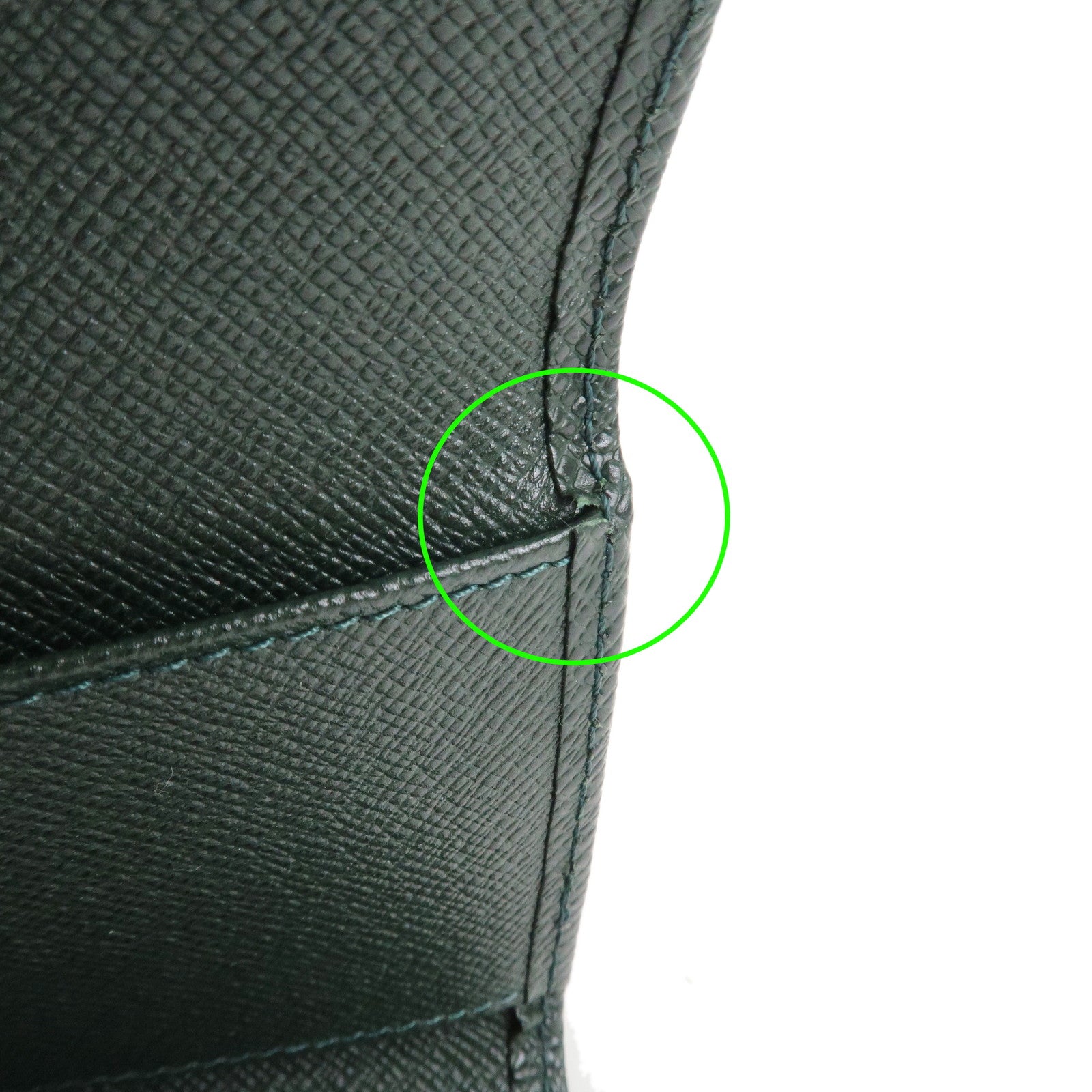 Louis Vuitton Taiga Leather Multicles 6 Ring Key Case Epicea M30534