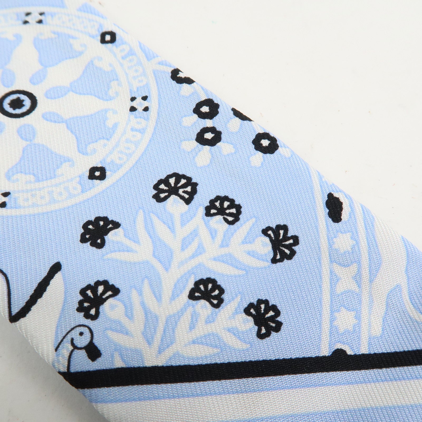 HERMES Twilly Silk 100% Scarf PEUPLE DU VENT Light Blue Black White