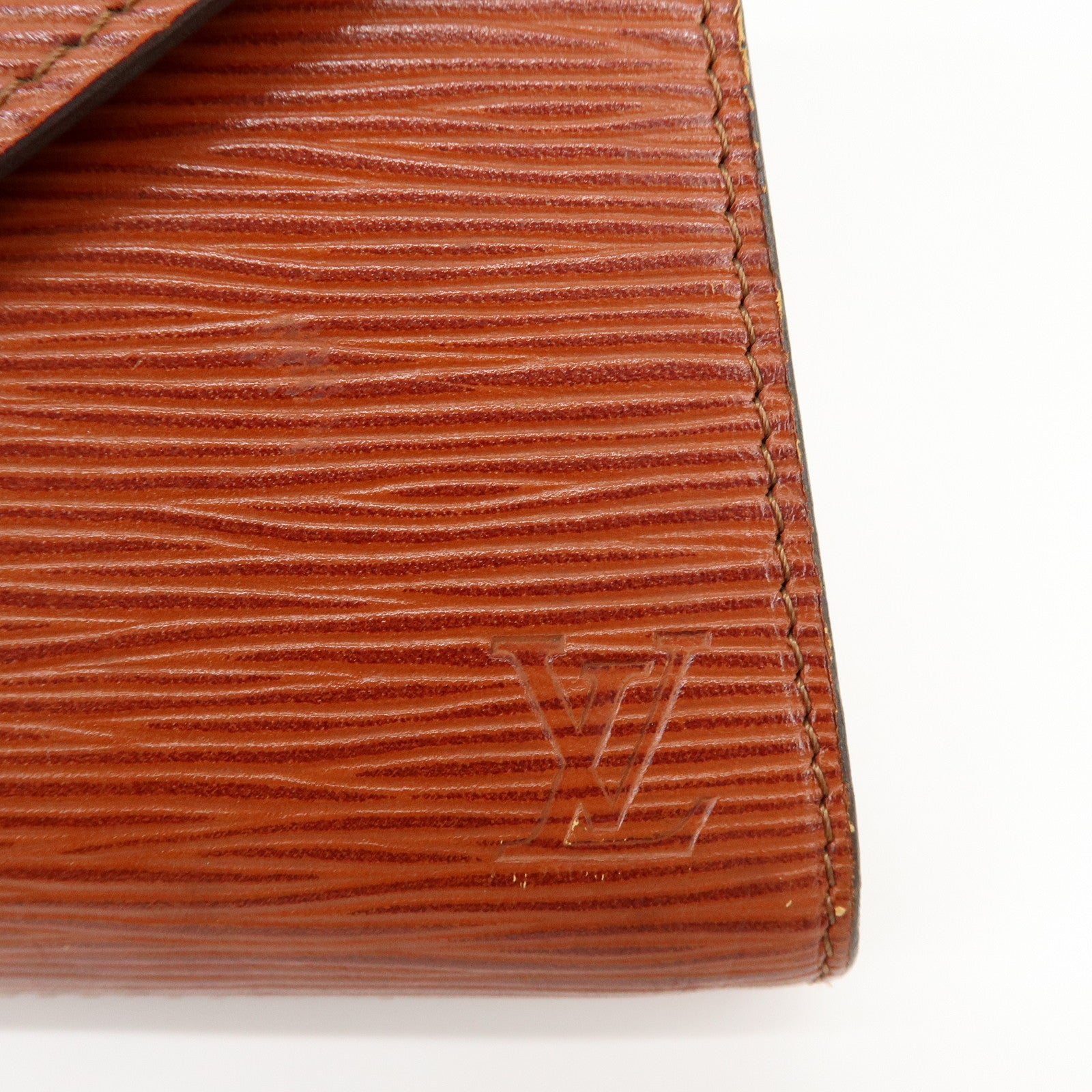 Louis Vuitton Epi Leather Art Deco Clutch Bag Kenya Brown M52633