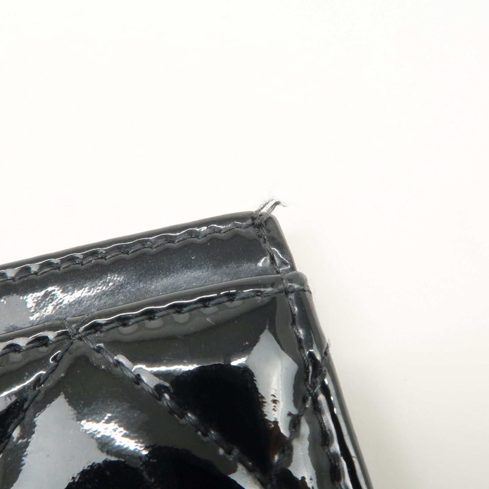 CHANEL COCO Mark Matelasse Patent Leather Card Case Black A48703