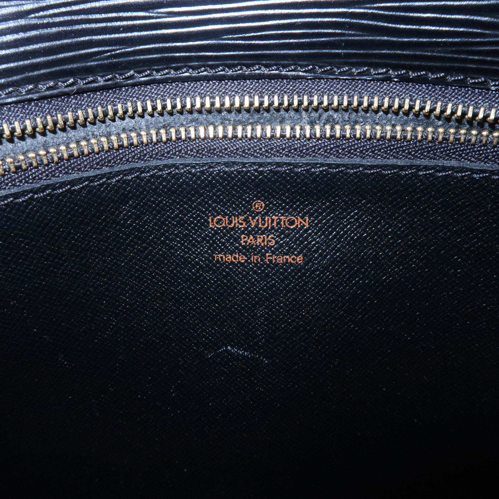 Louis Vuitton Epi Saint Cloud Shoulder Bag Black Noir M52192