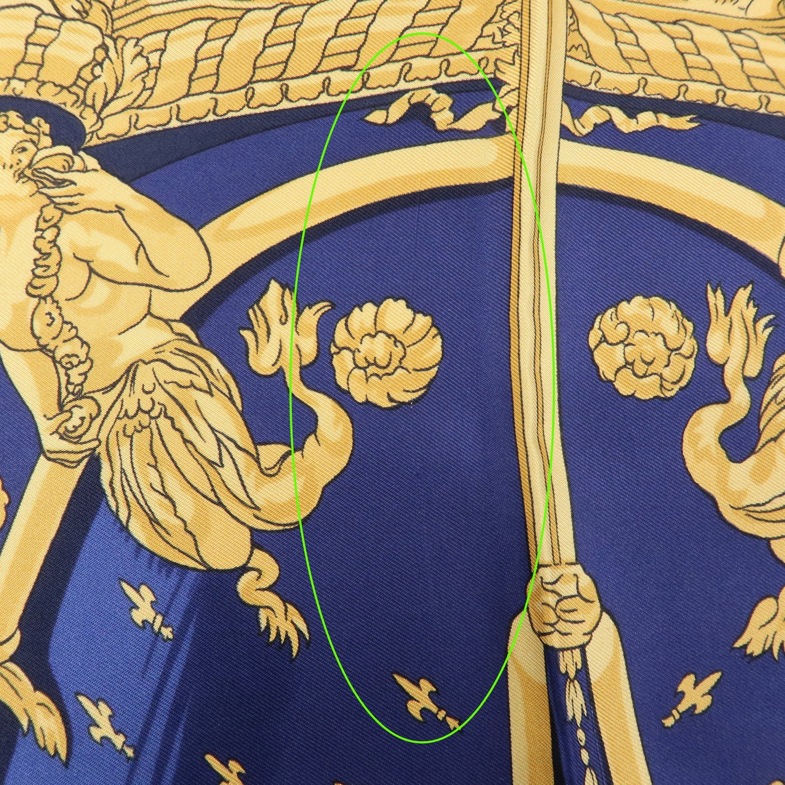 HERMES Carre 90 Silk 100% Scarf VUE DU CARROSSE DE LA GALERE White