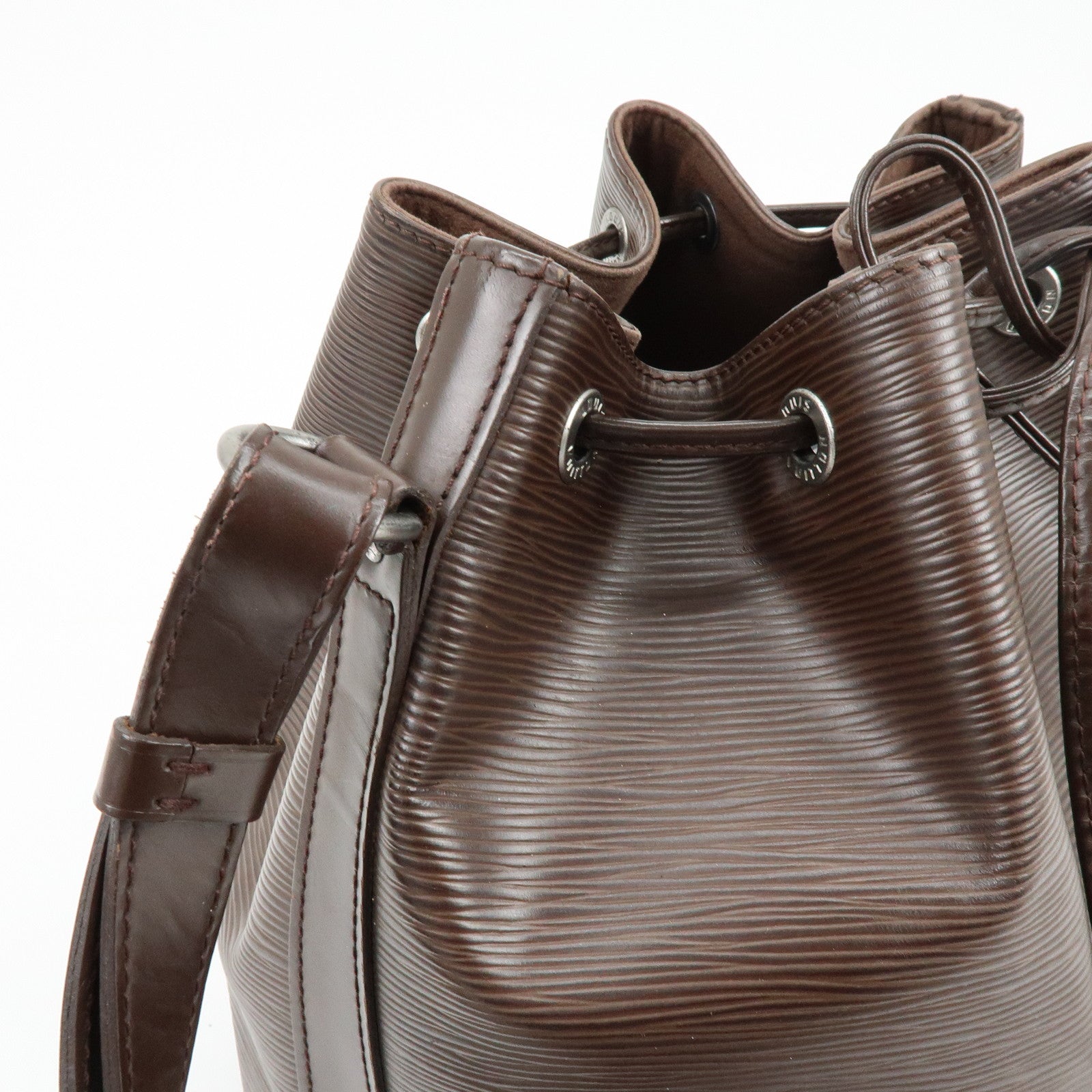 Louis Vuitton Epi Leather Petit Noe Shoulder Bag Mocha M5901D