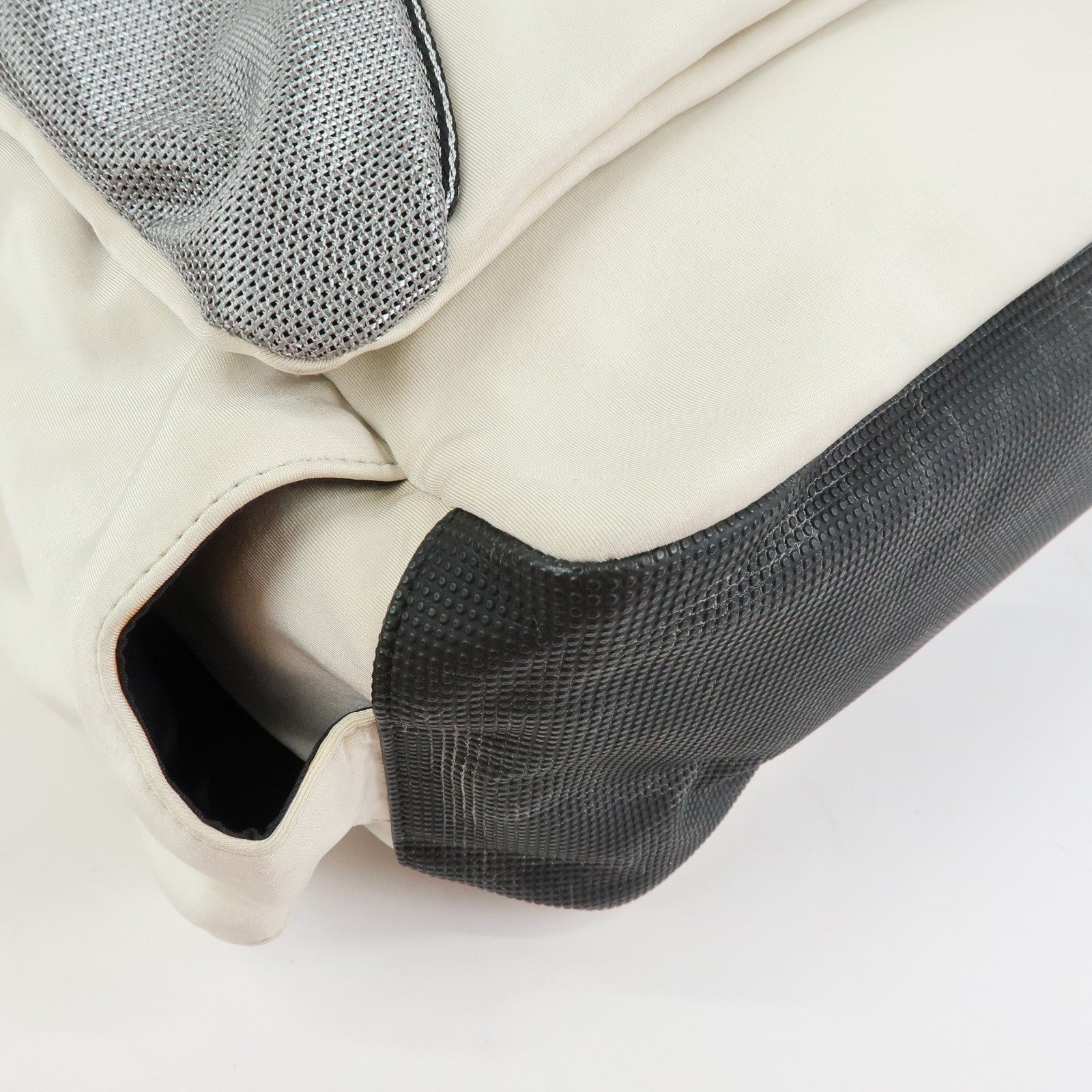 CHANEL CHANEL Sports Nylon Shoulder Bag Messenger Bag White Gray