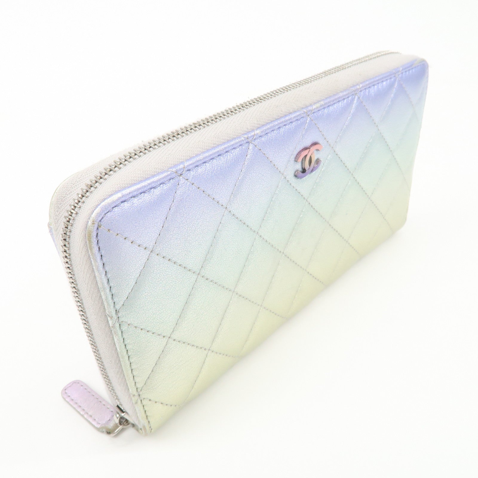 CHANEL COCO Mark Matelasse Leather Round Zippy Wallet Multicolor