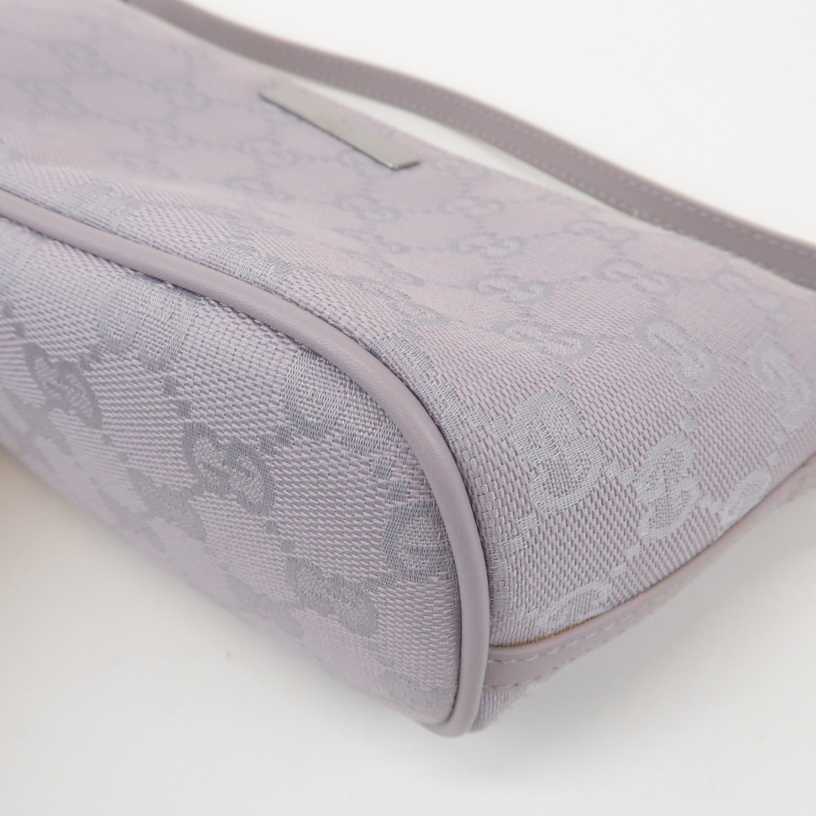 GUCCI Boat Bag GG Canvas Leather Hand Bag Pouch Light Purple 07198